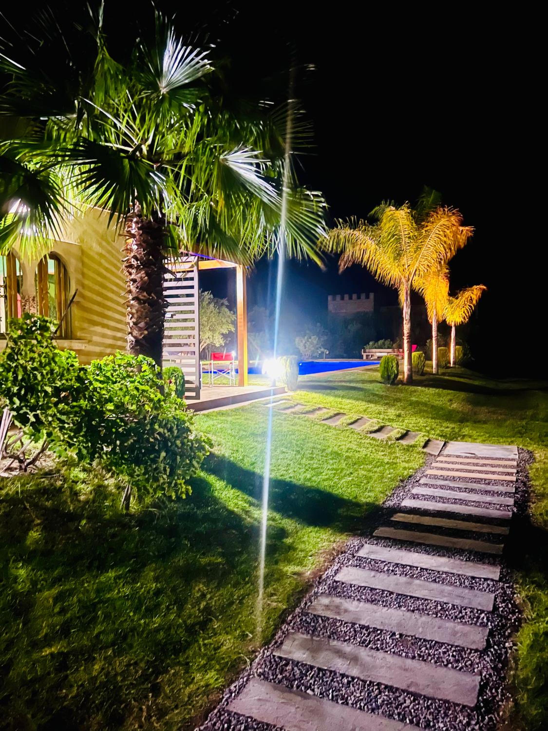 Villa privée avec piscine pour familles à Marrakech, Lalla Takerkousst view 2