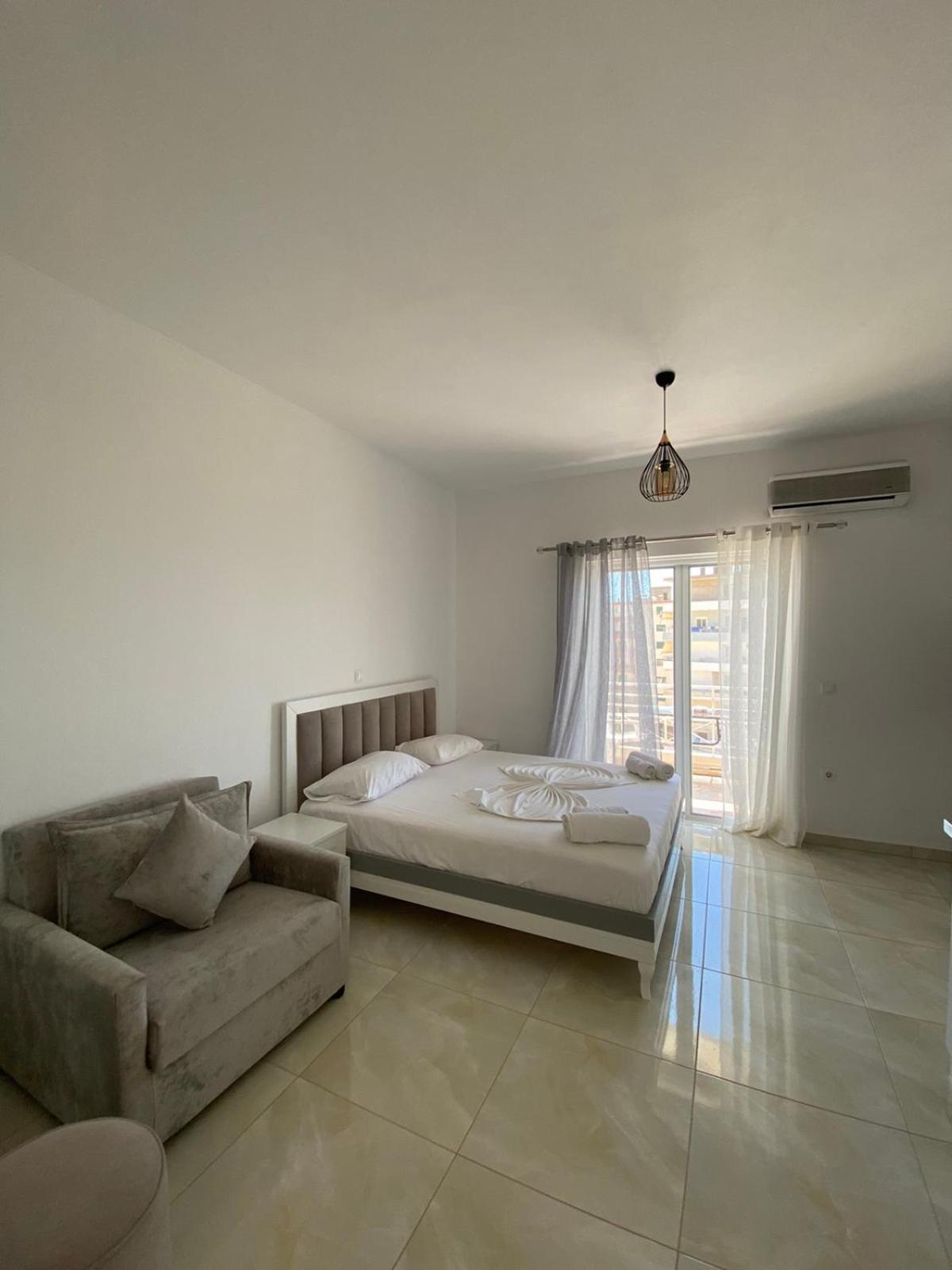 Mariana Apartments