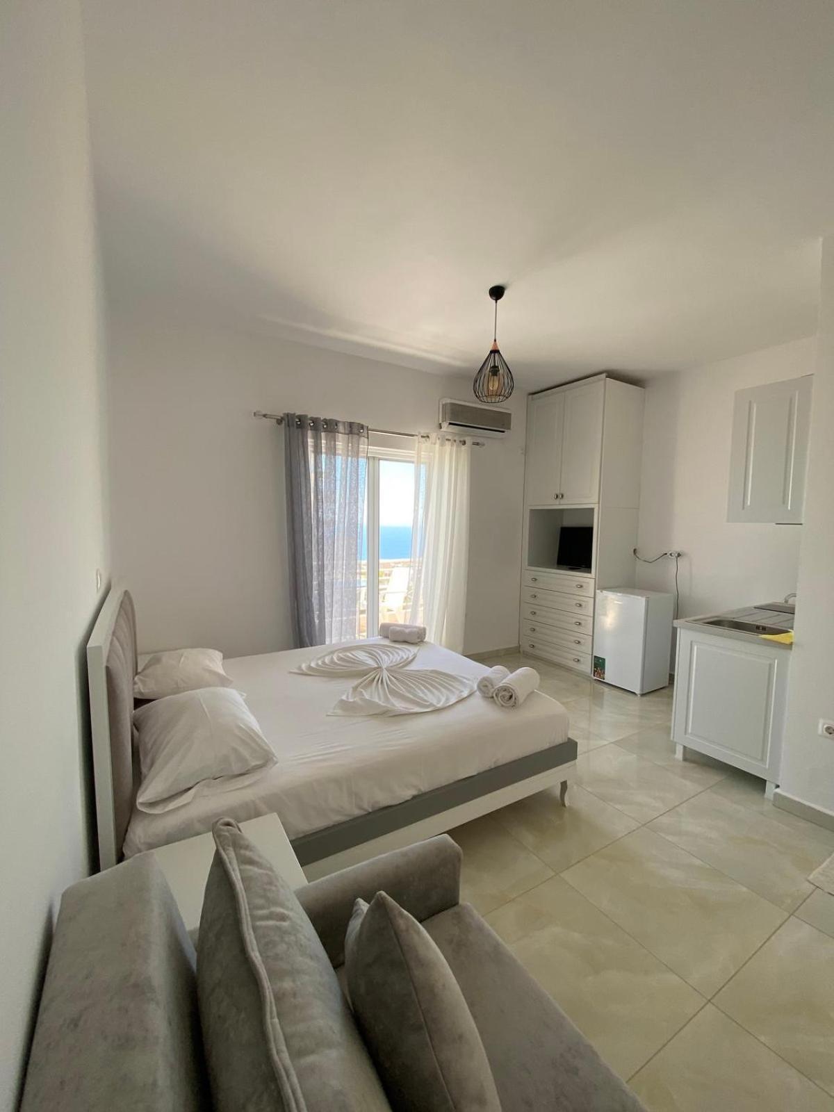 Mariana Apartments