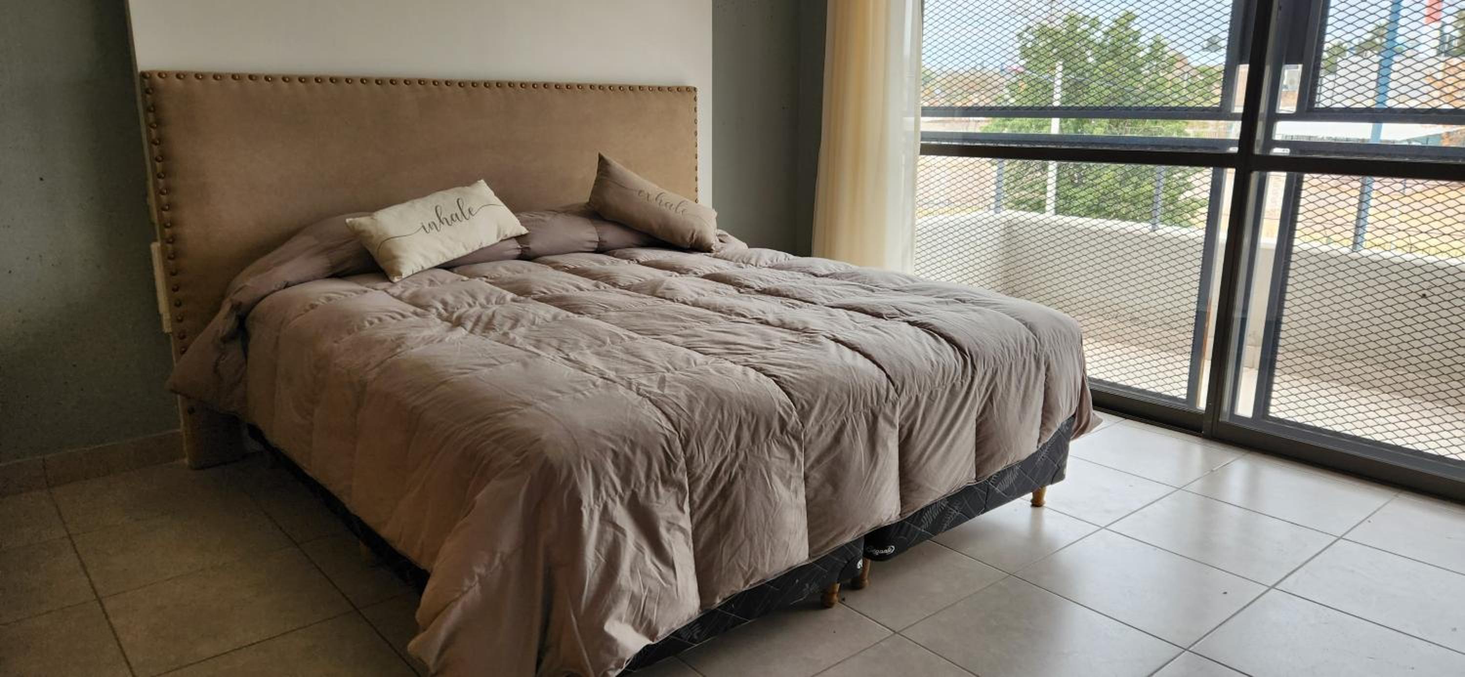 Modern Loft with Parking across from Palmares