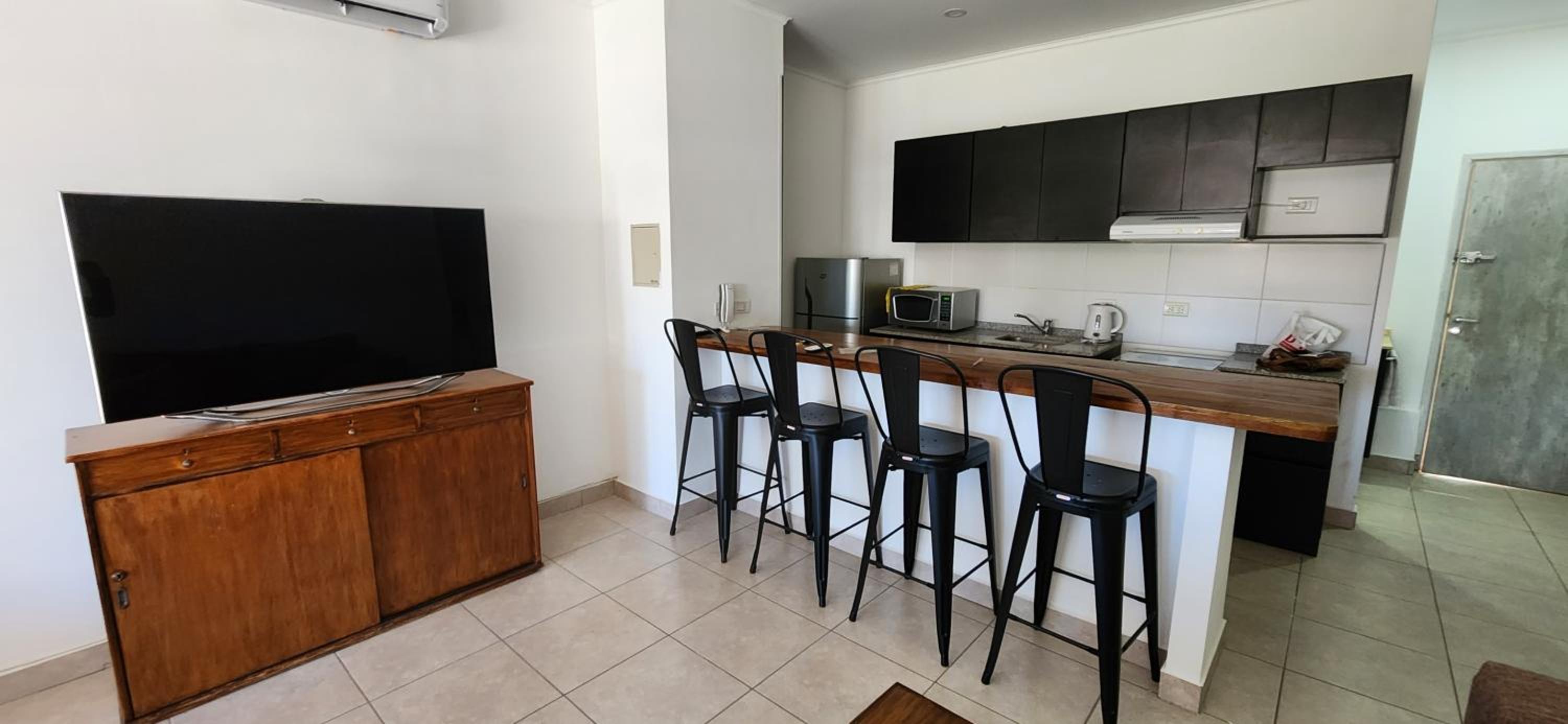Modern Loft with Parking across from Palmares
