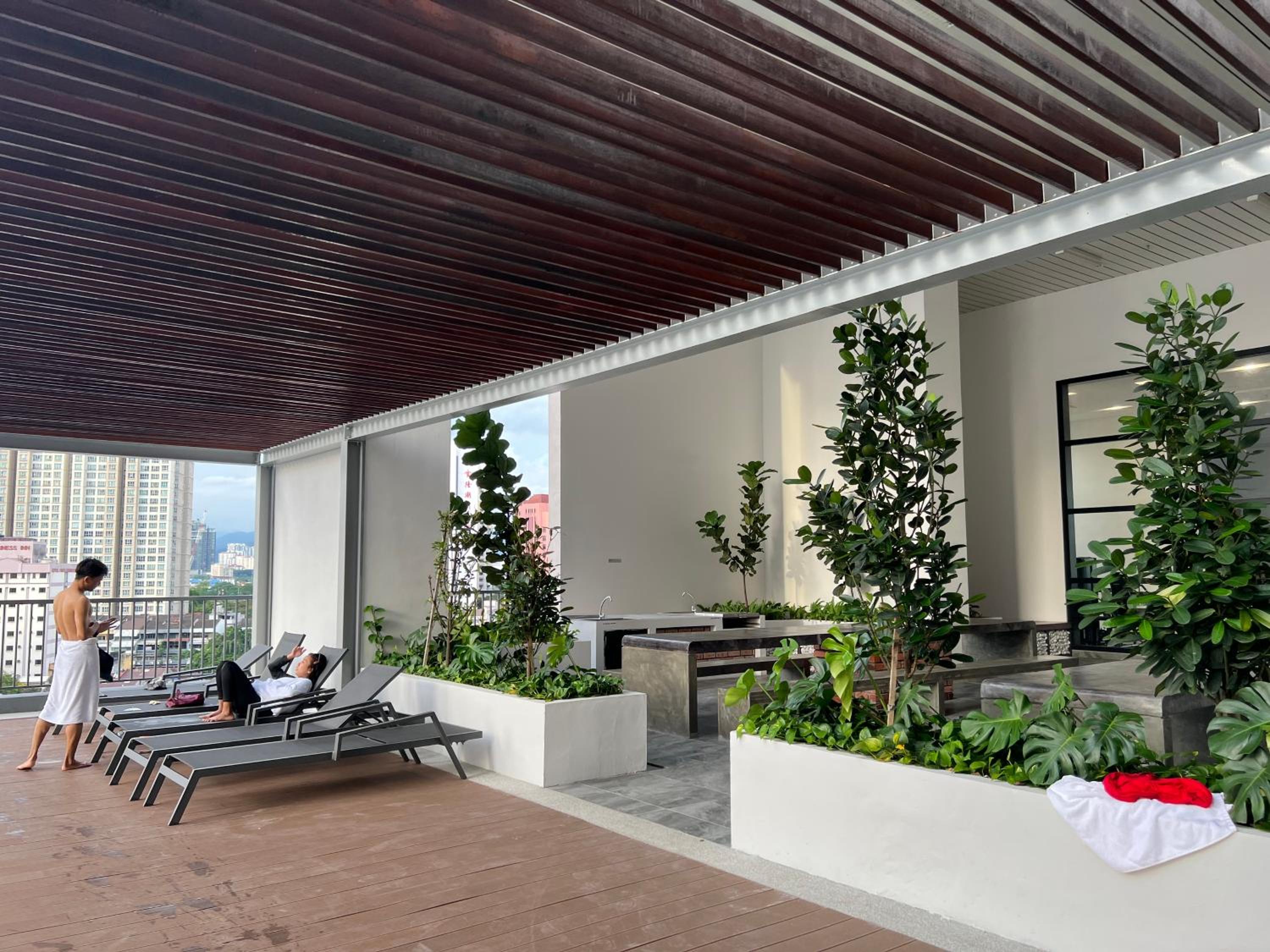 Chambers service suites klcc