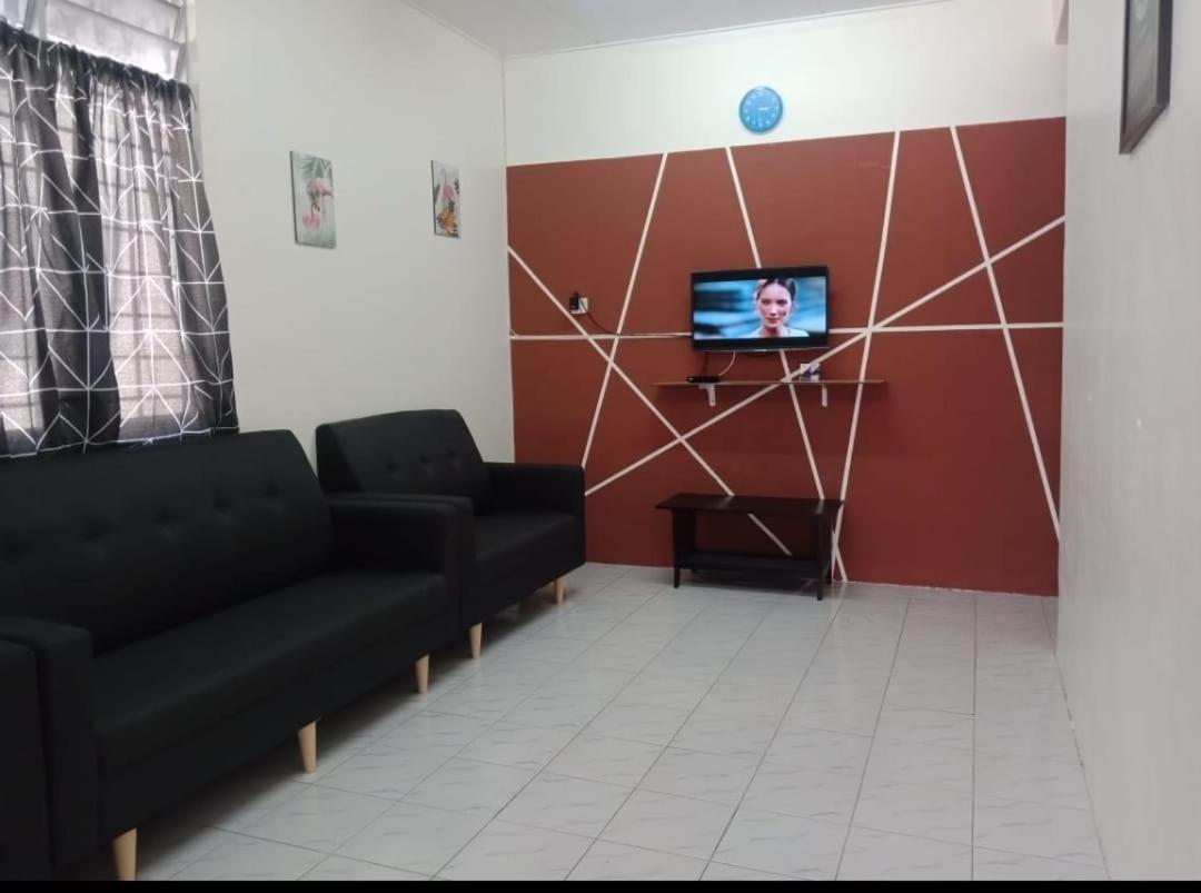 Brown Homestay Teluk Kemang Port Dickson photo 3