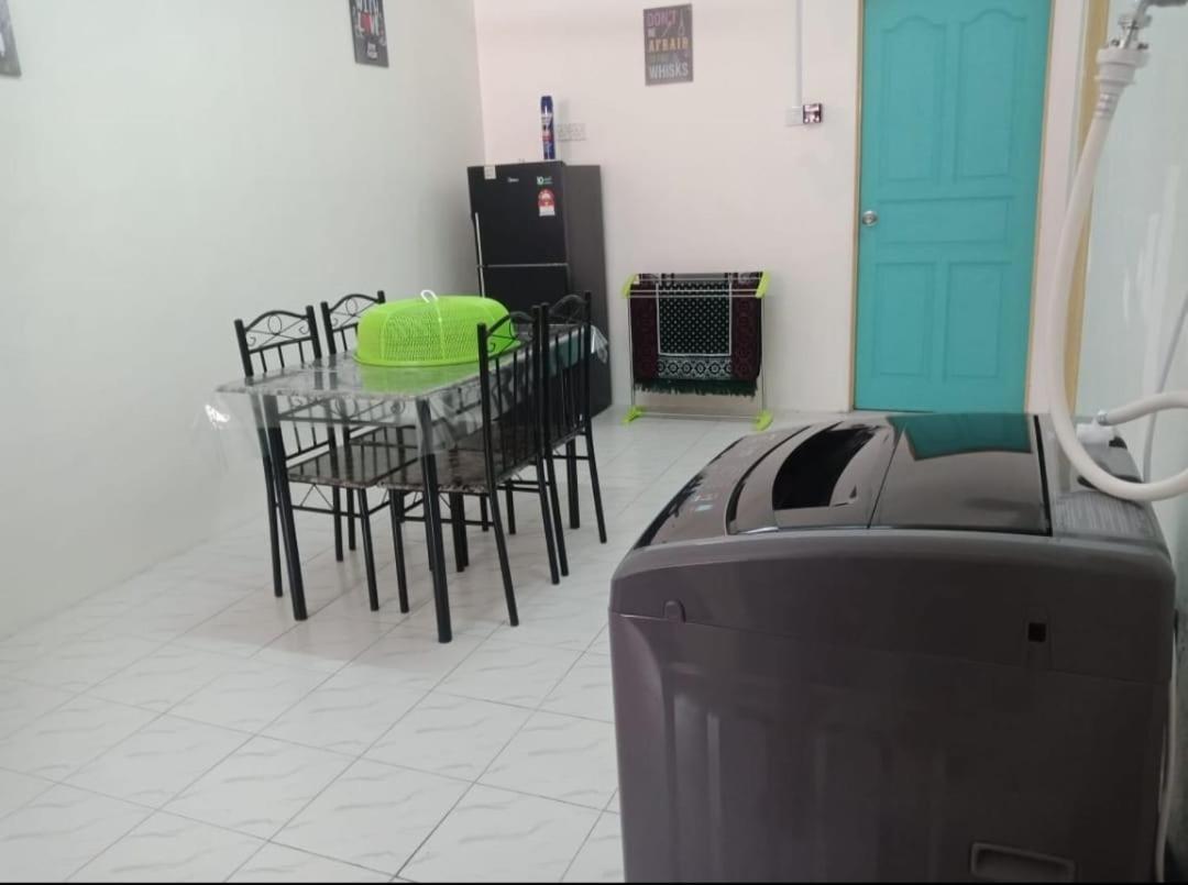 Brown Homestay Teluk Kemang Port Dickson photo 8
