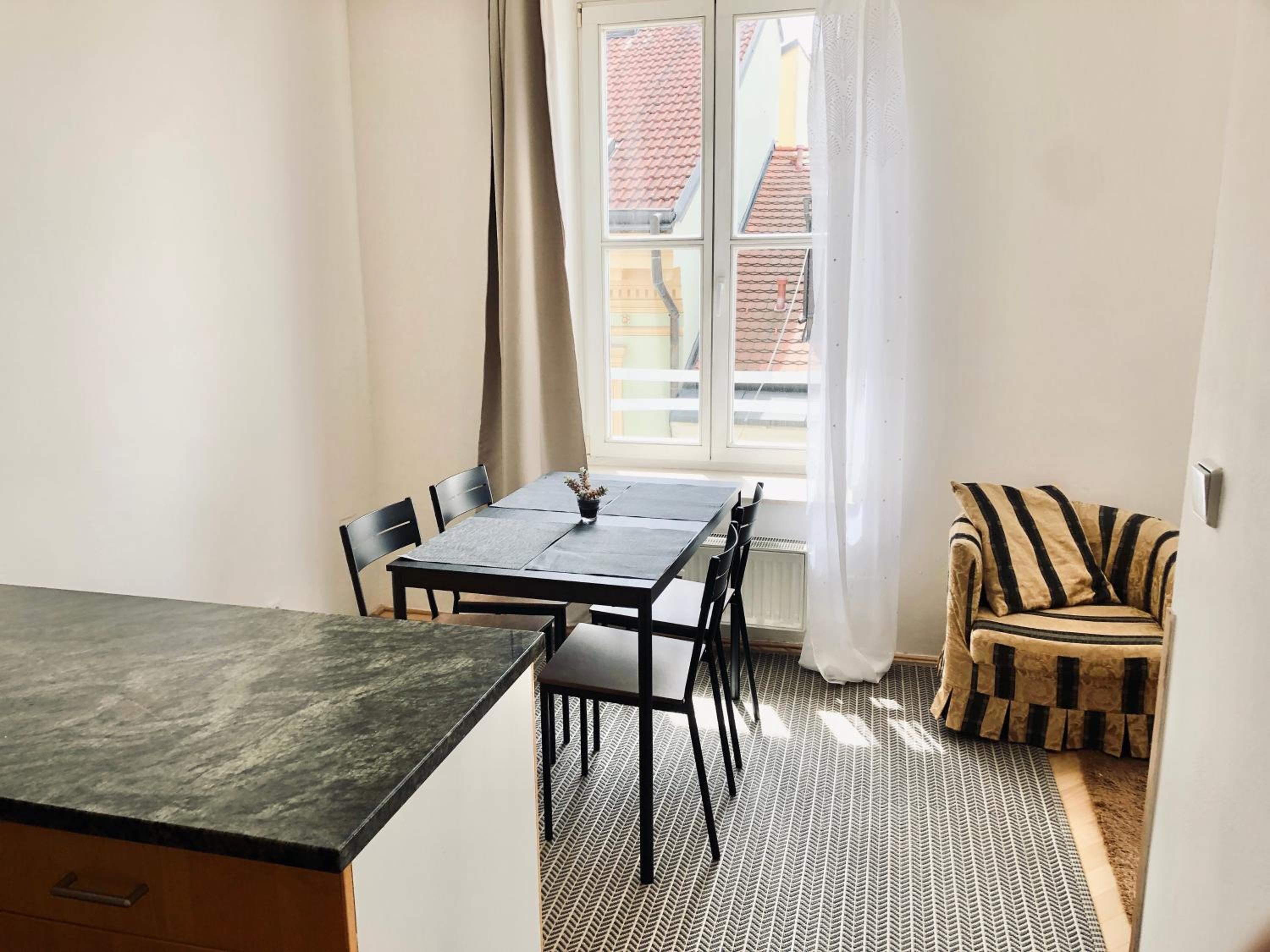 Old Town City Apartment