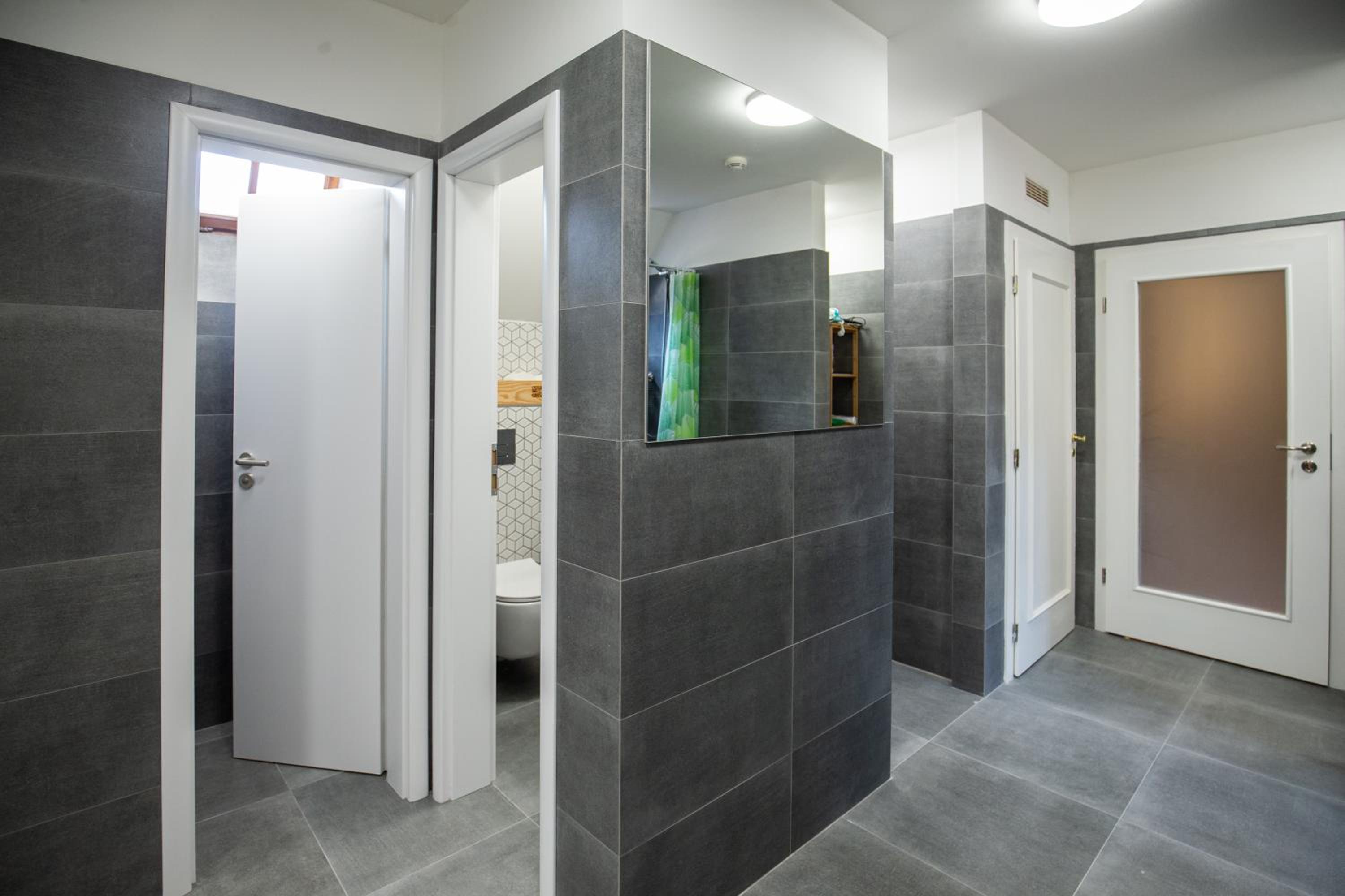 Women's Only Hostel - Female Only