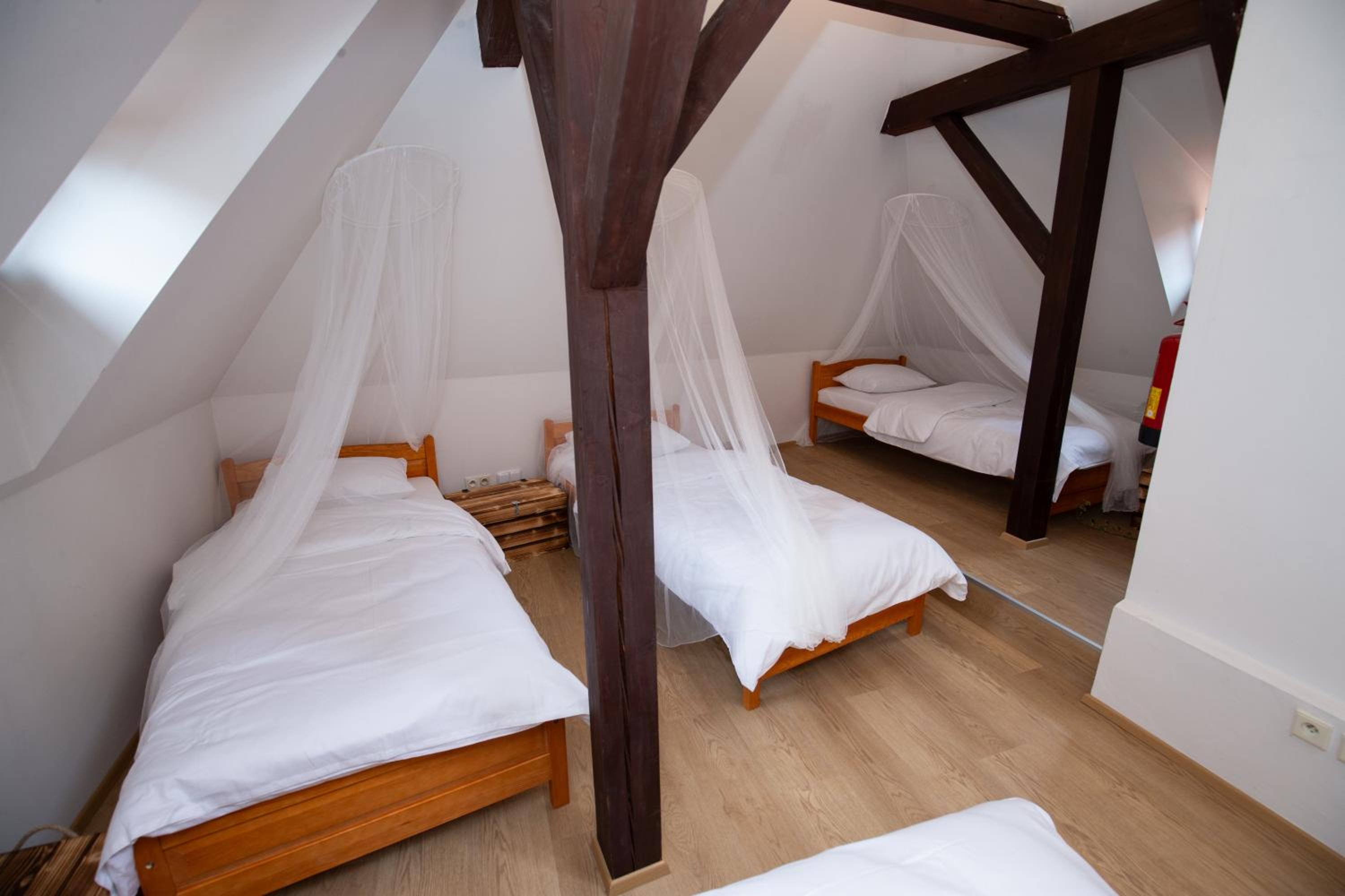 Women's Only Hostel - Female Only