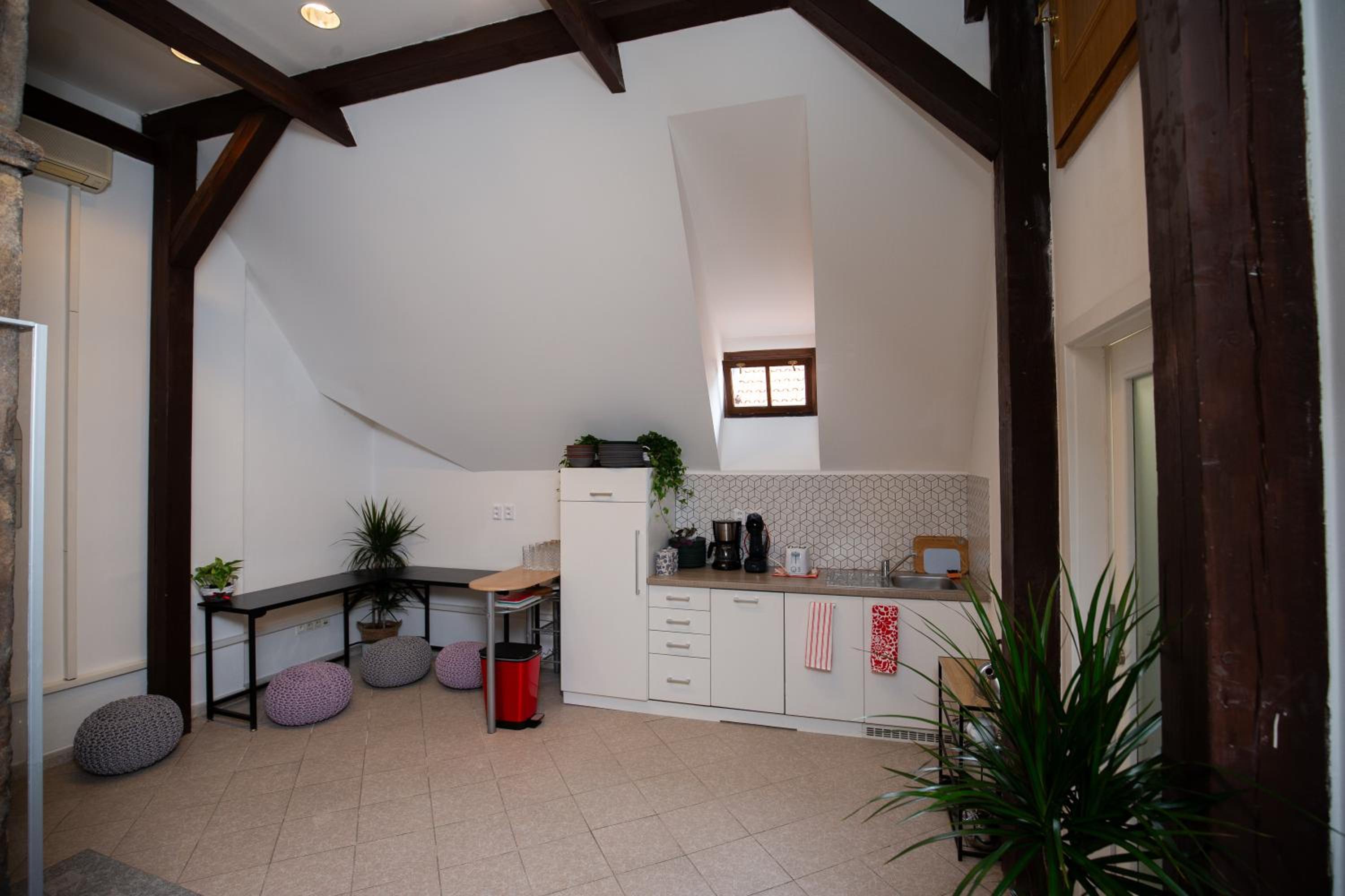 Women's Only Hostel - Female Only