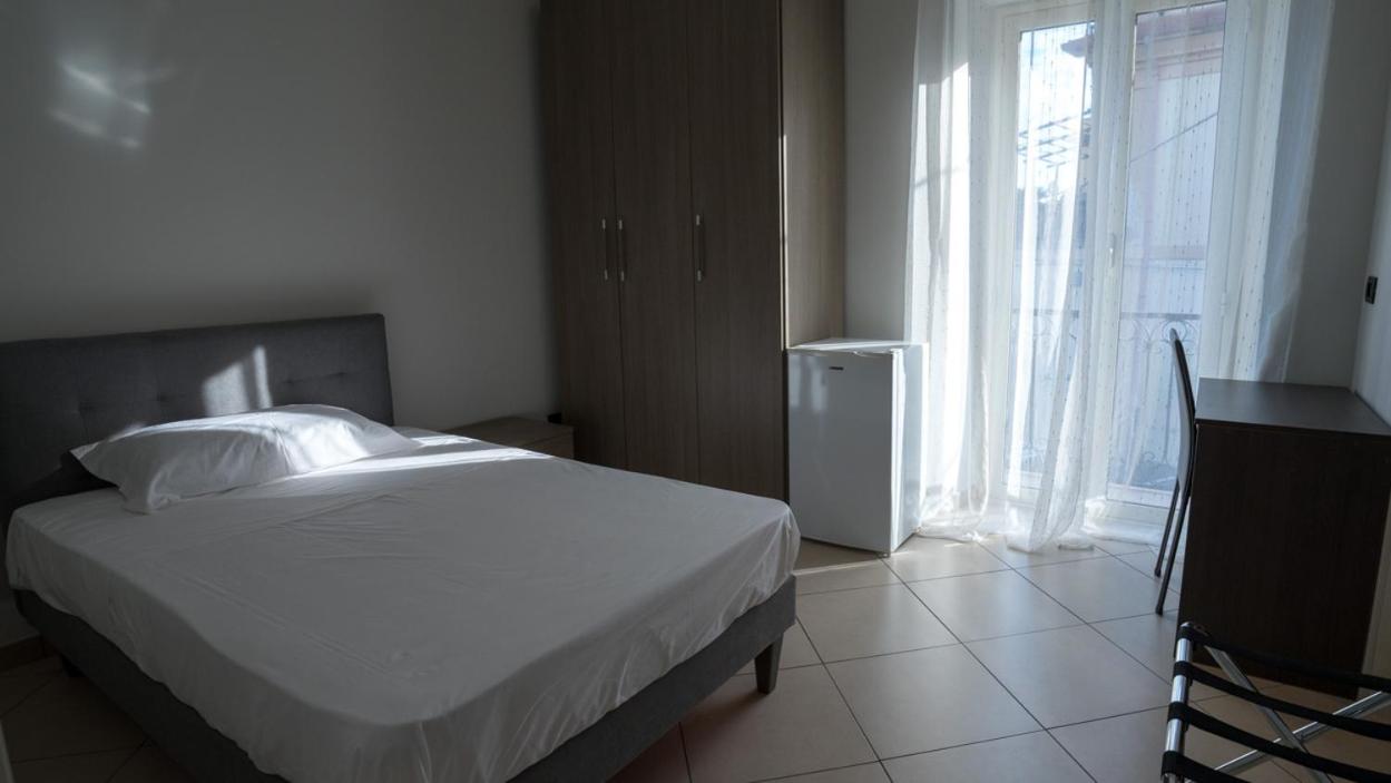 Hice Room Lungomare Fronte Mare view 4