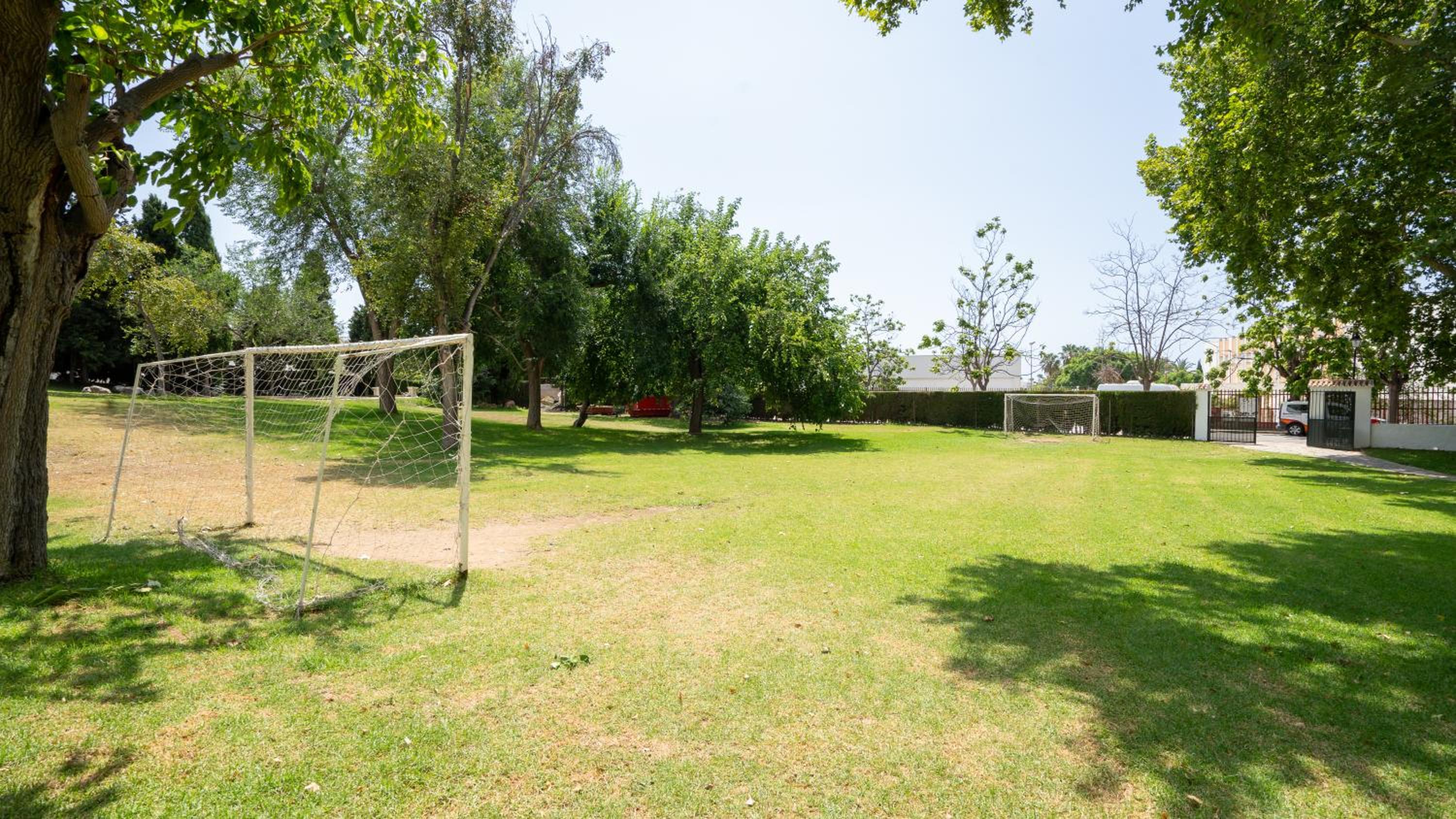 Luxury townhouse capricho golden mile