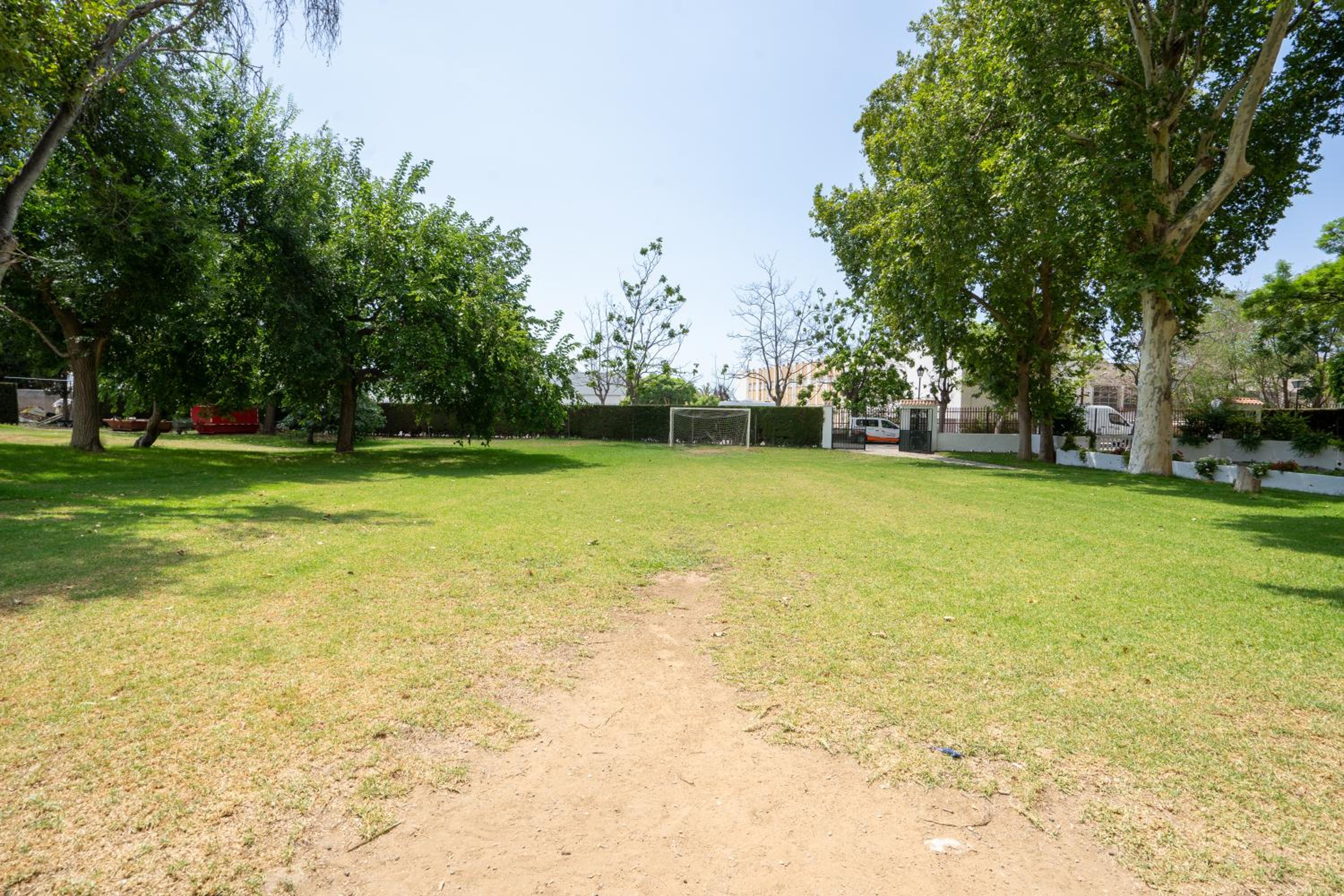 Luxury townhouse capricho golden mile