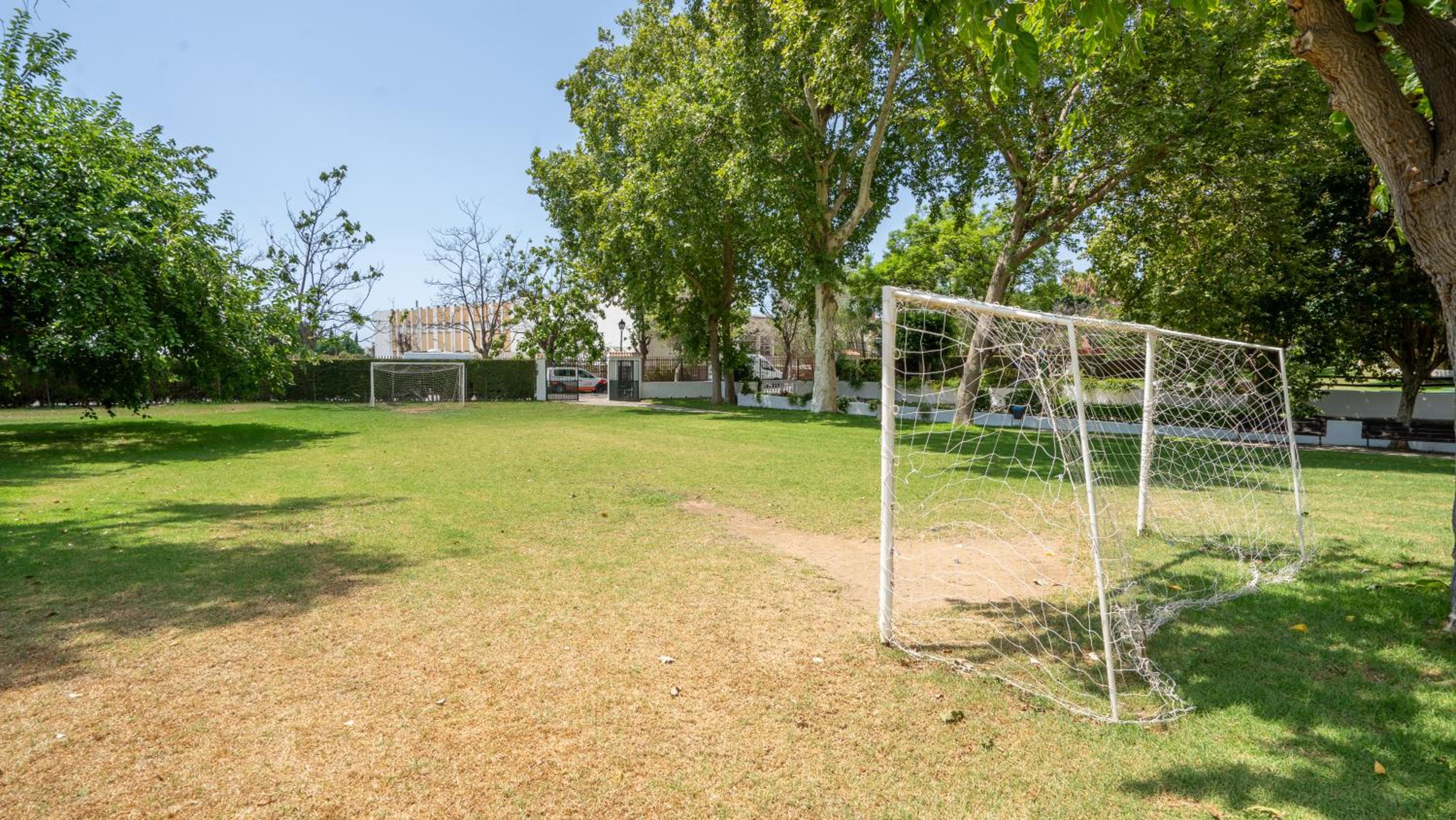 Luxury townhouse capricho golden mile