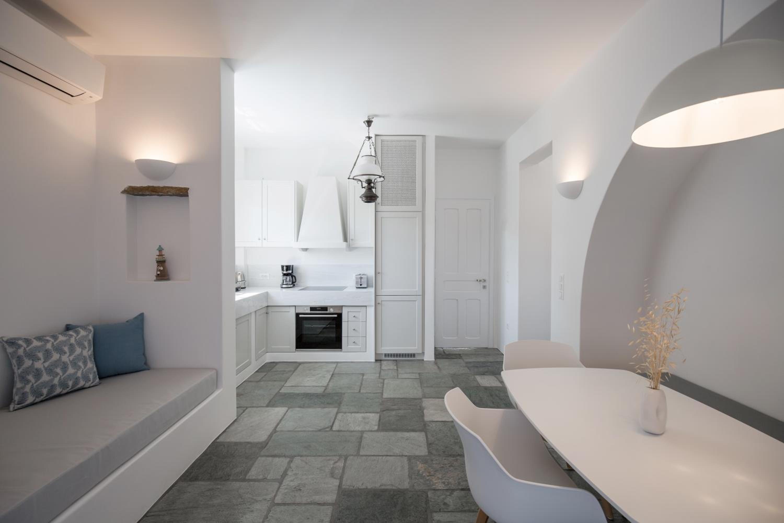 Fos Suites