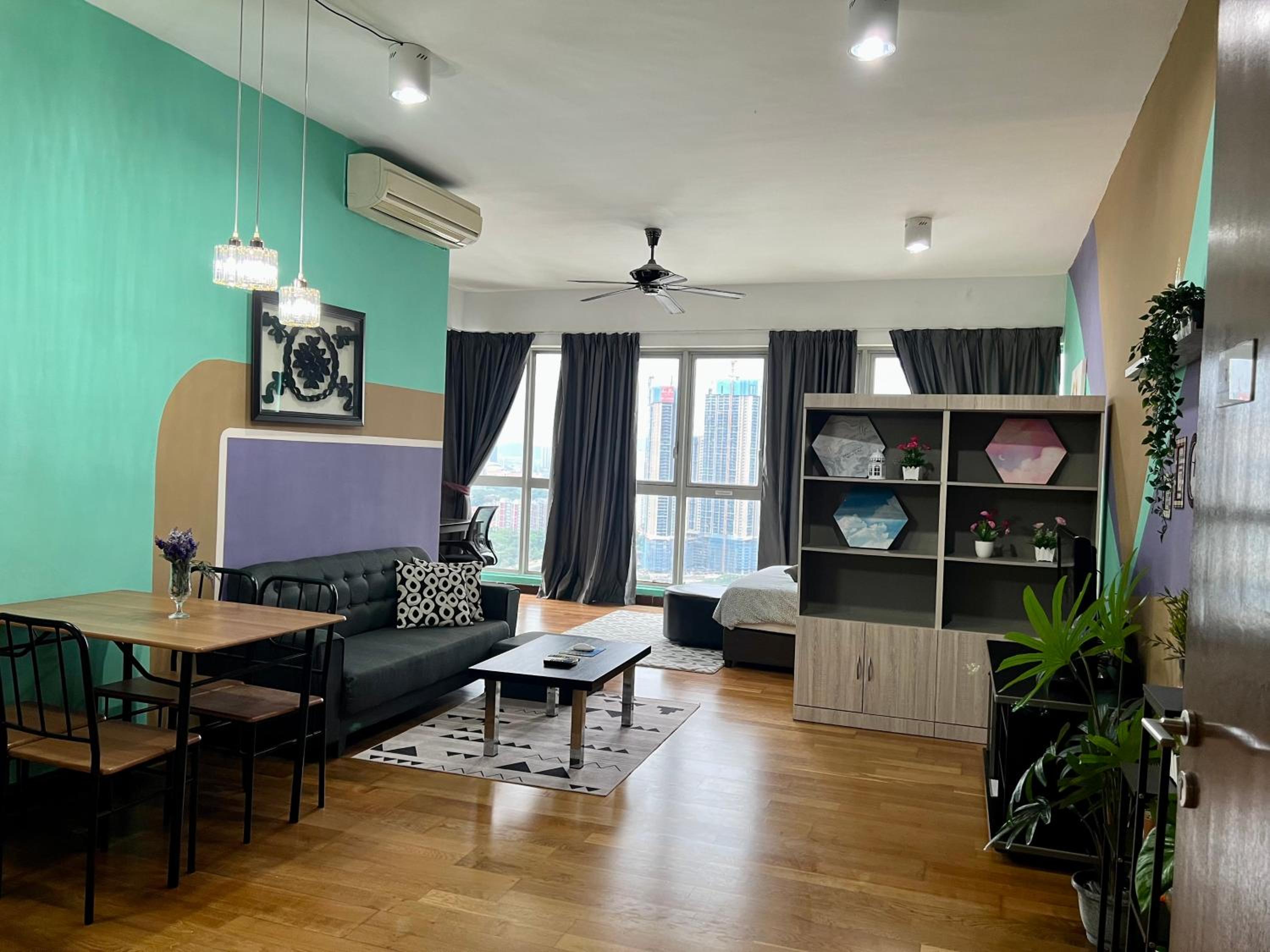 Regalia Amazing klcc view by sweet homes