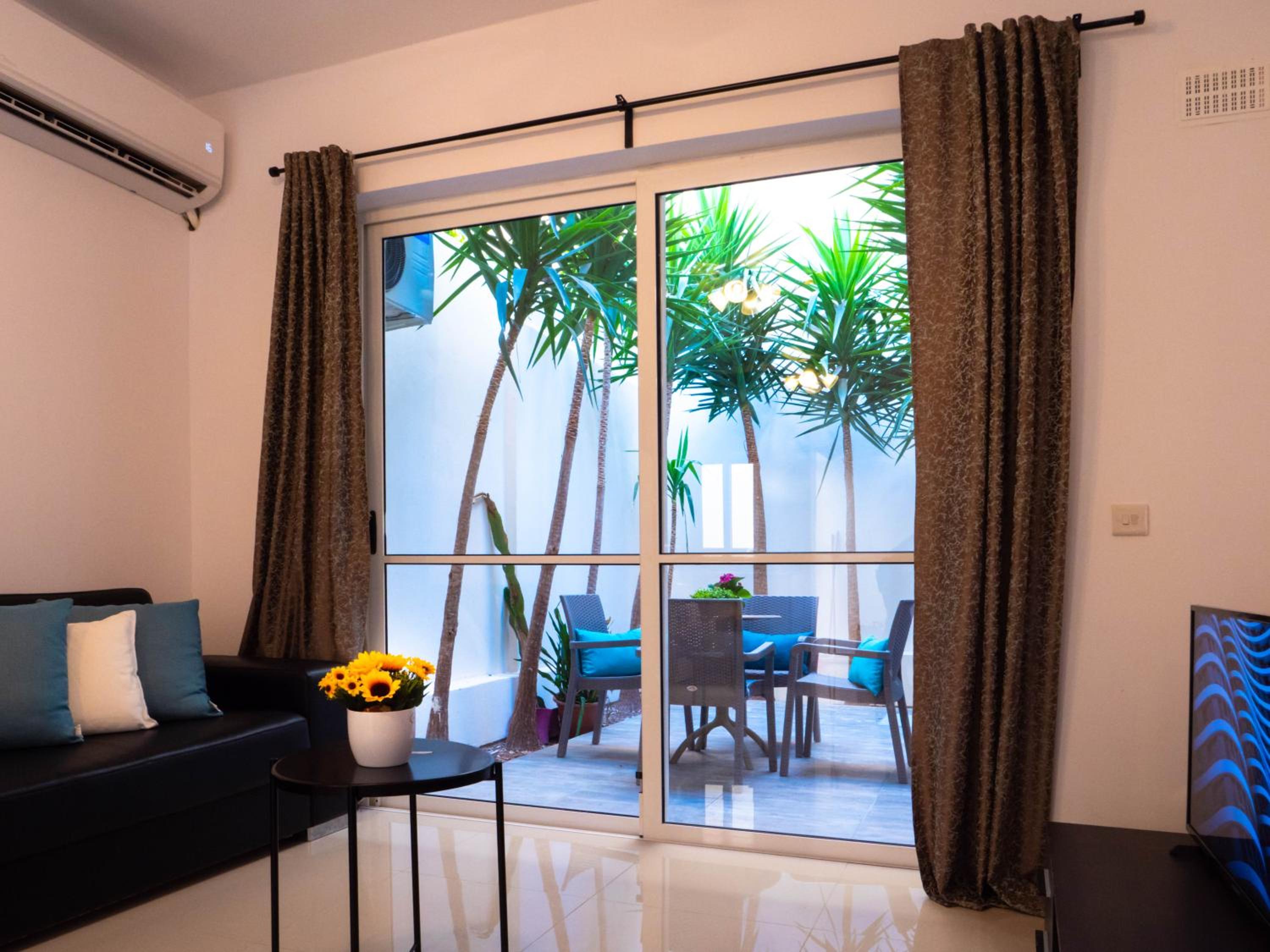 CityScape Gzira Holiday Apartments and Penthouse