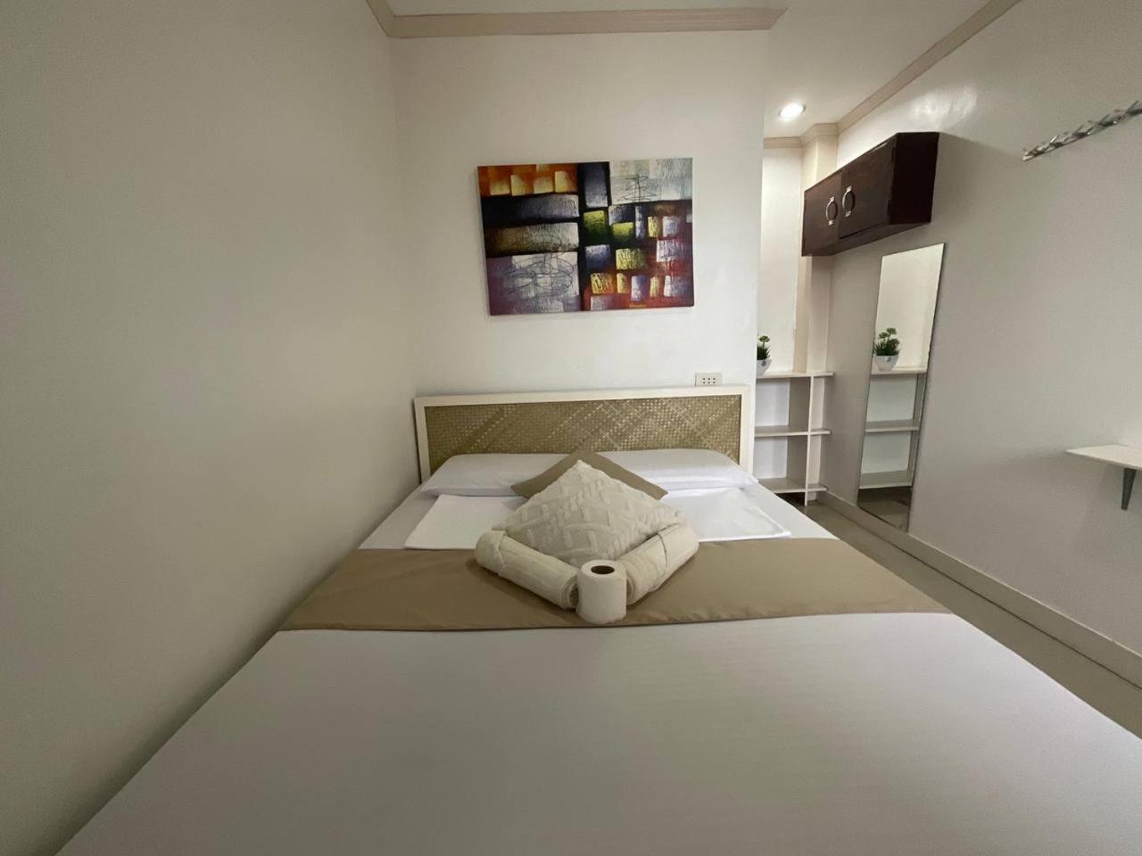 LISA'S GUESTHOUSE view 3