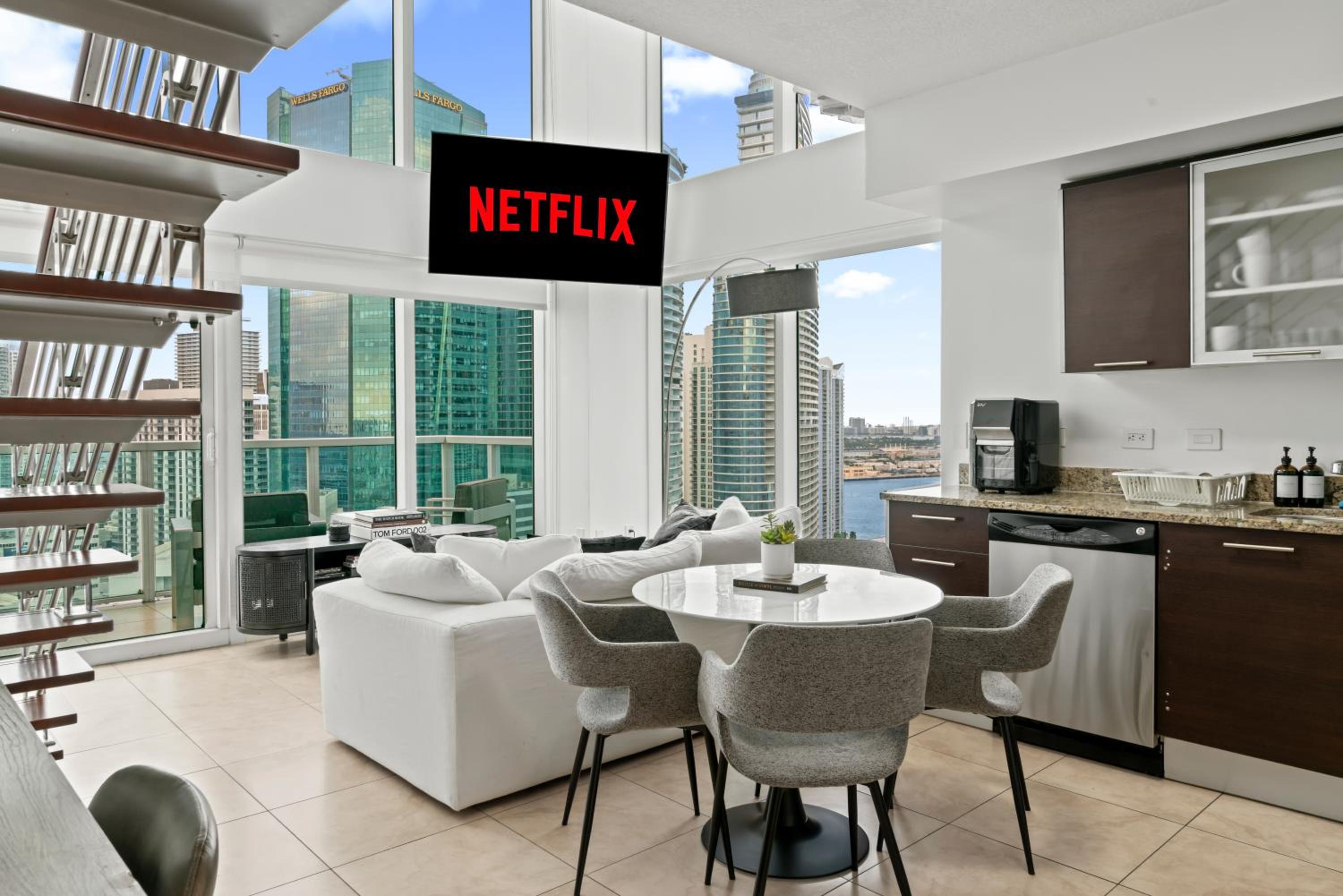 Skyline Serenity - Brickell On The River - Bi-Level Loft with Breathtaking Views On The Ocean