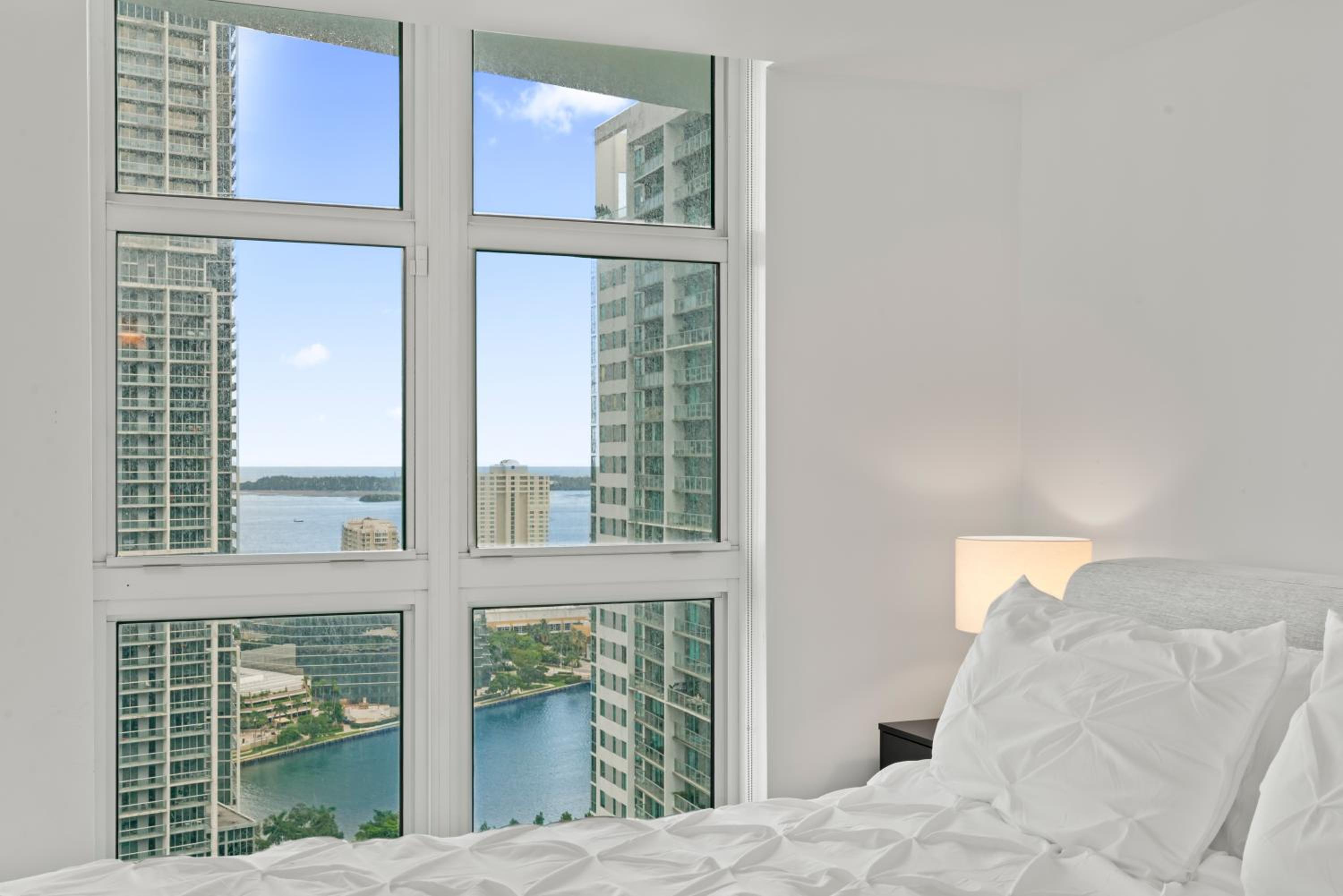 Skyline Serenity - Brickell On The River - Bi-Level Loft with Breathtaking Views On The Ocean