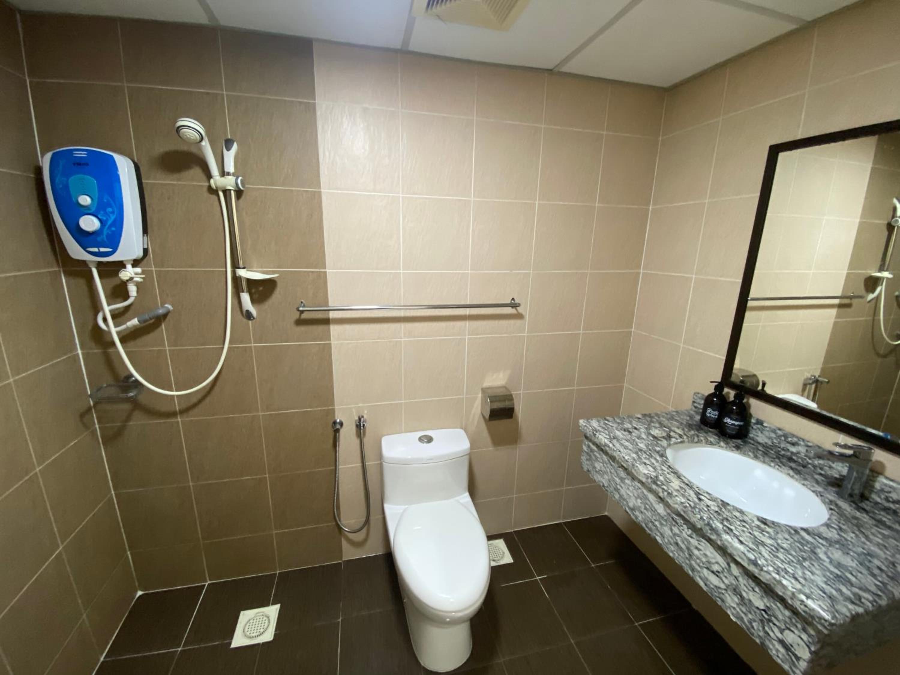 Photo 11