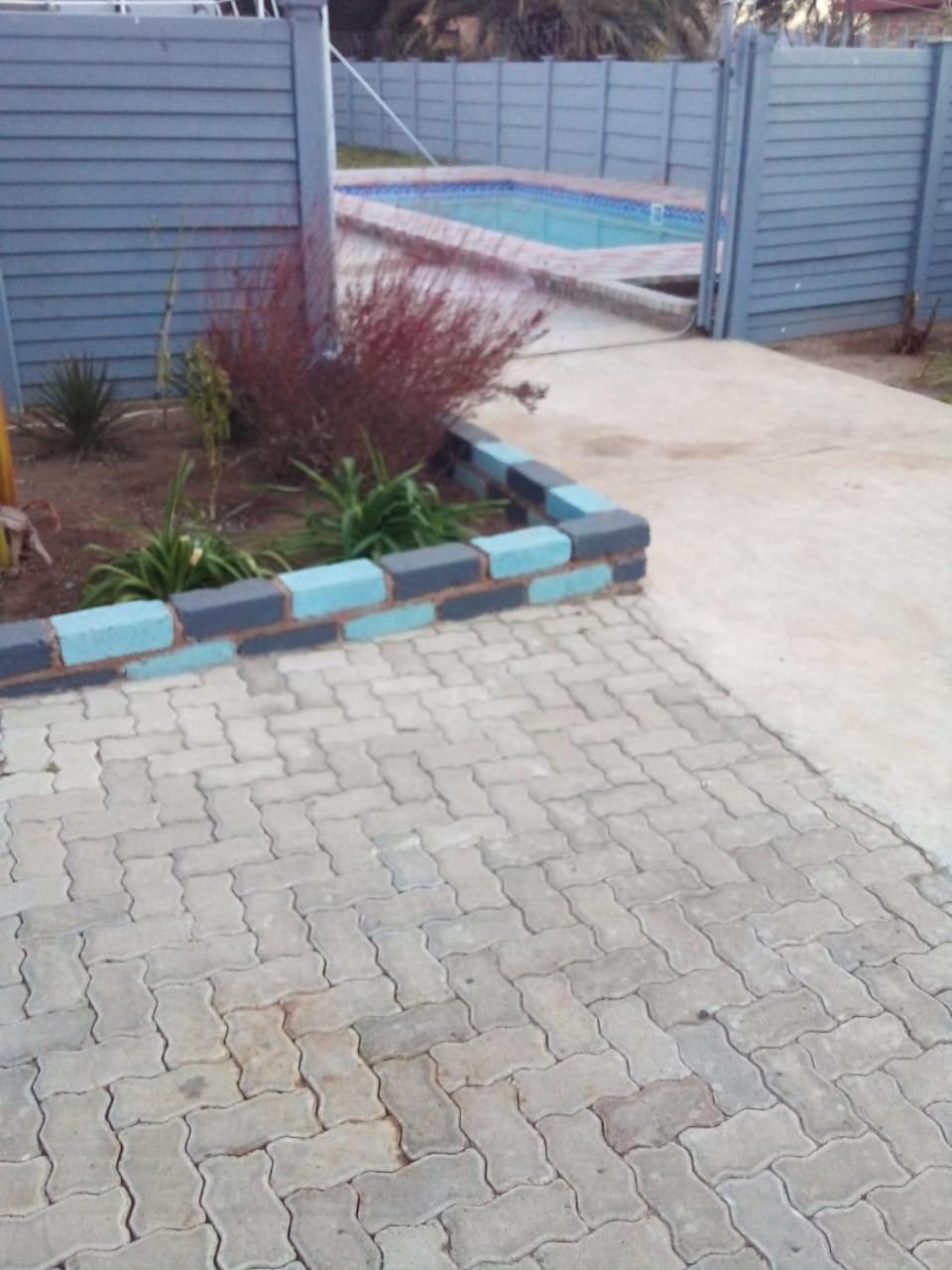 Photo 16