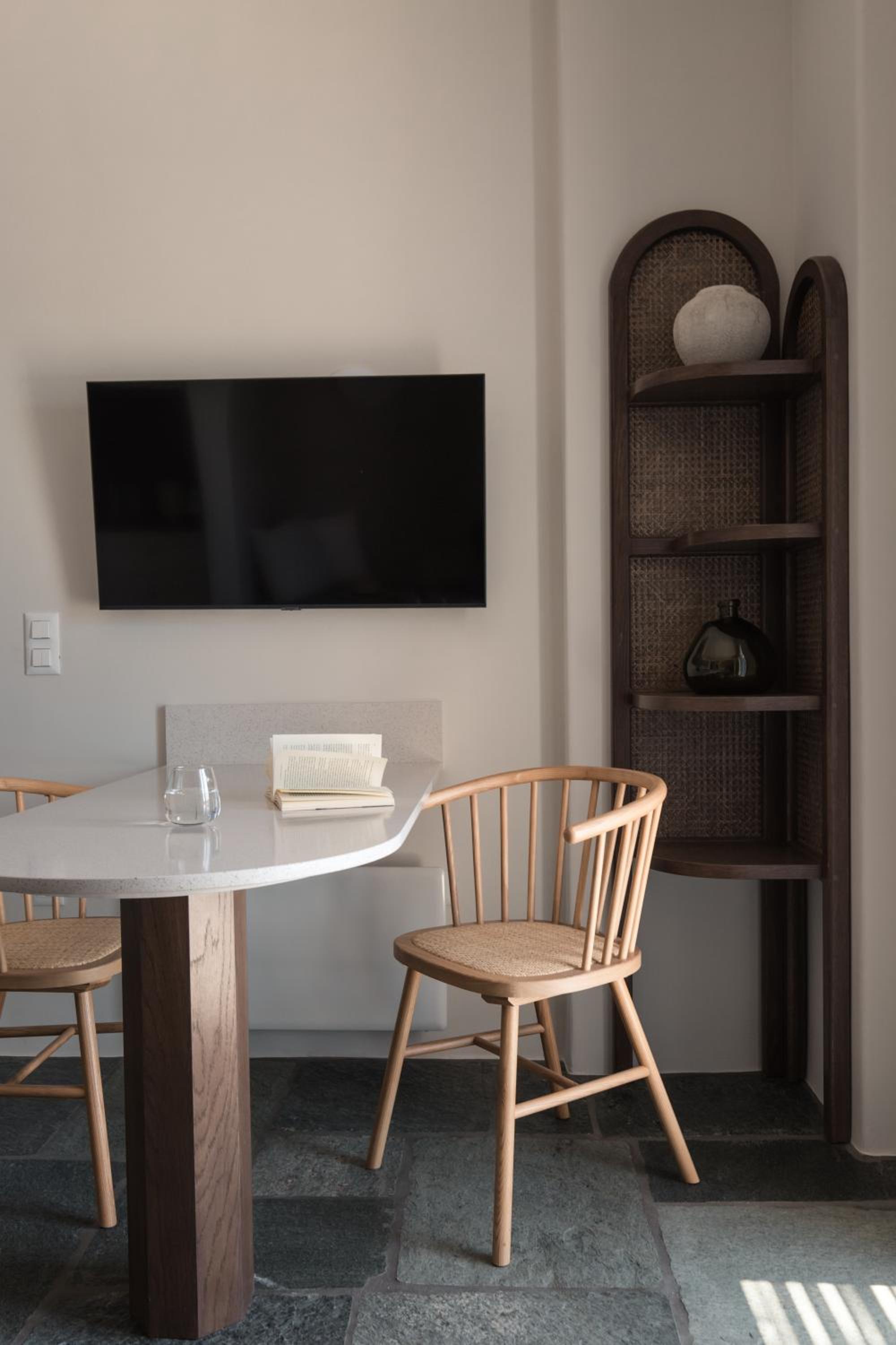 Fos Suites