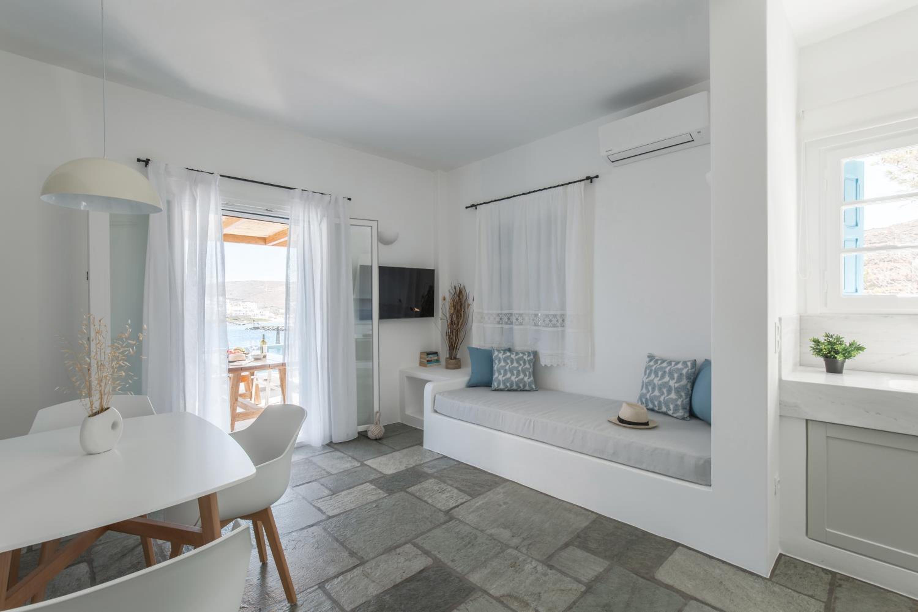 Fos Suites