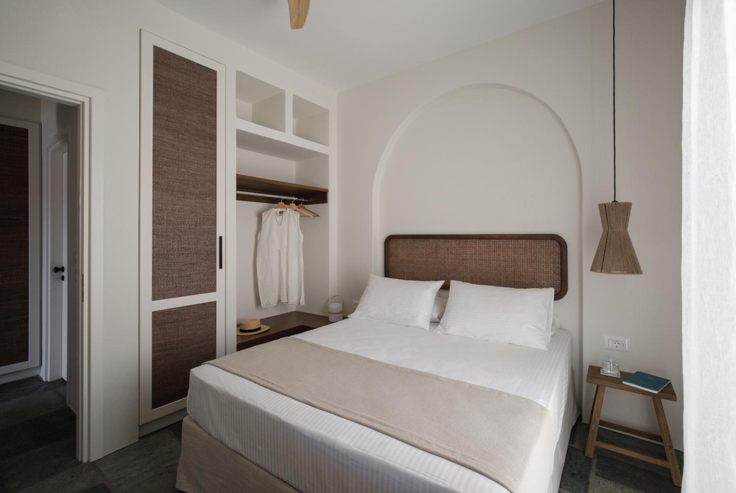 Fos Suites