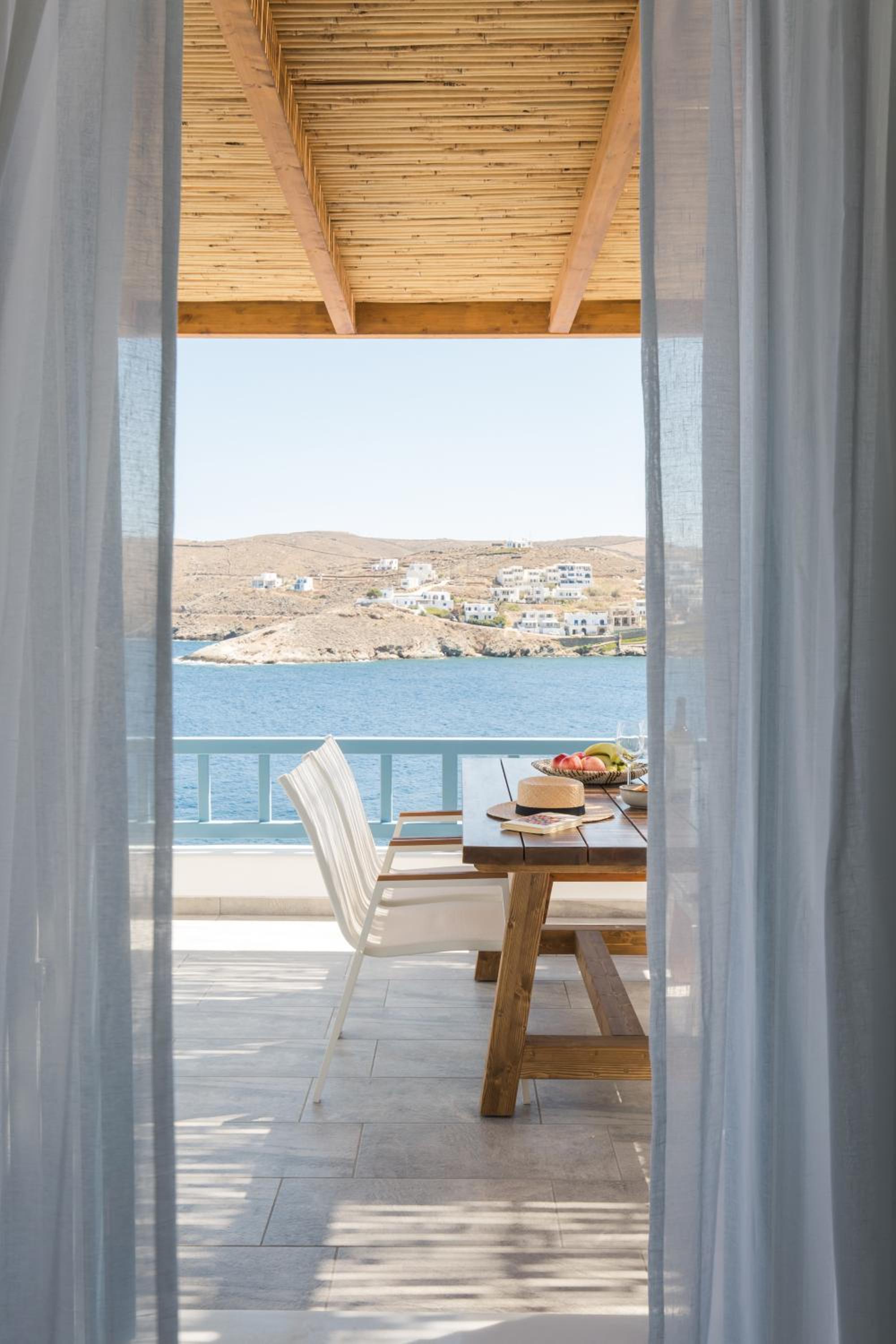 Fos Suites