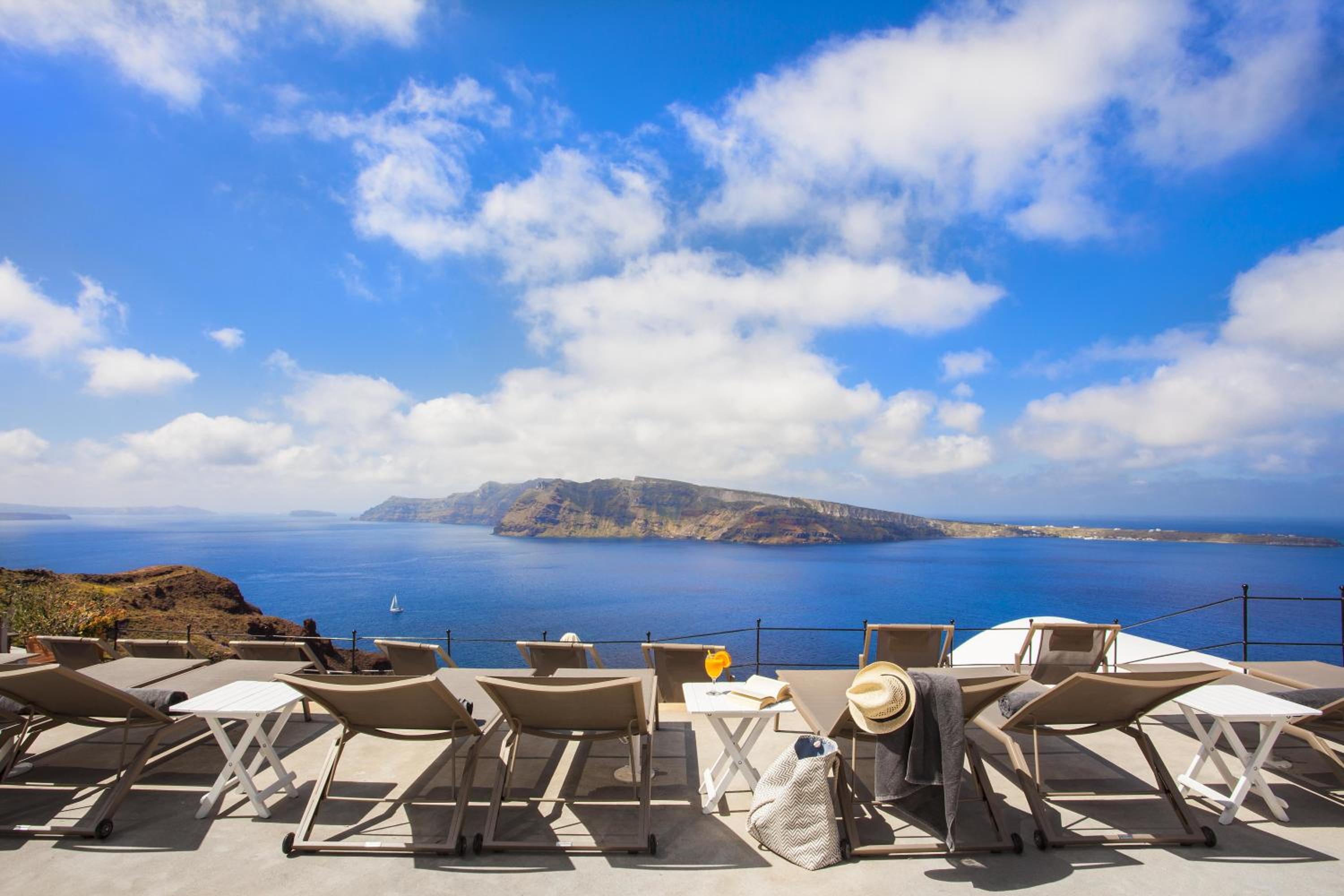 Oia Vacations - Esperas - Property Image 1