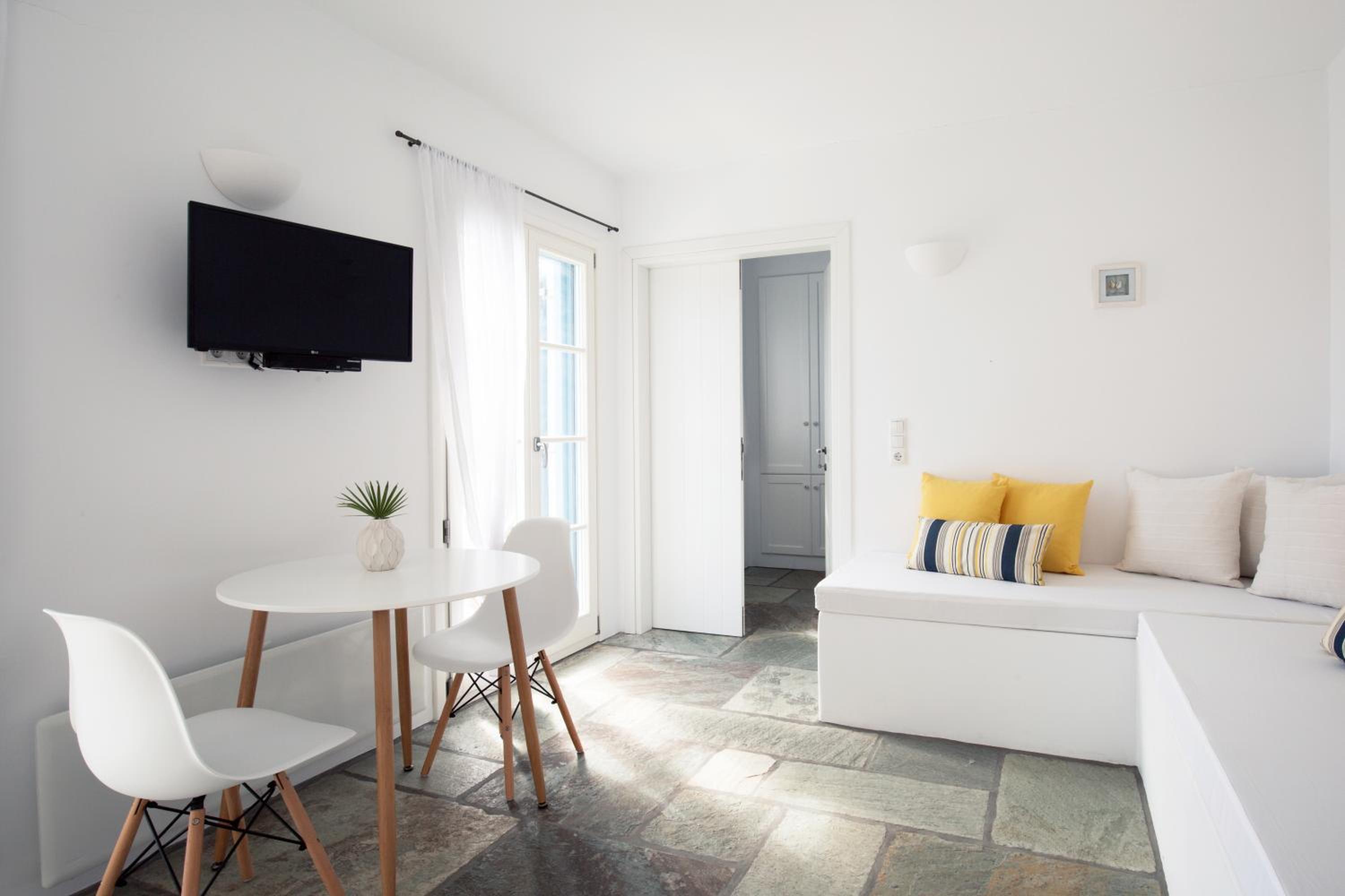 Fos Suites