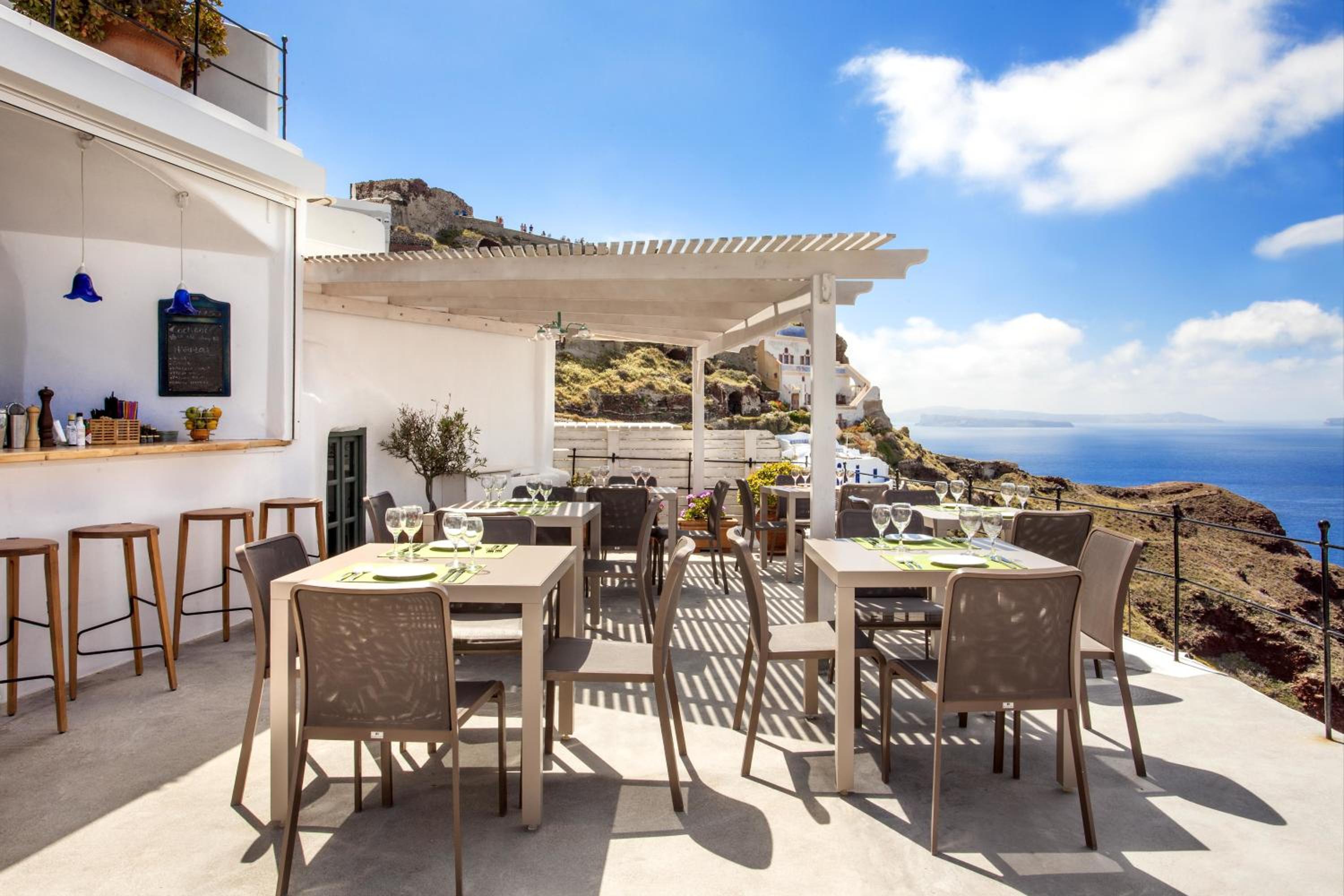 Oia Vacations - Esperas - Property Image 2