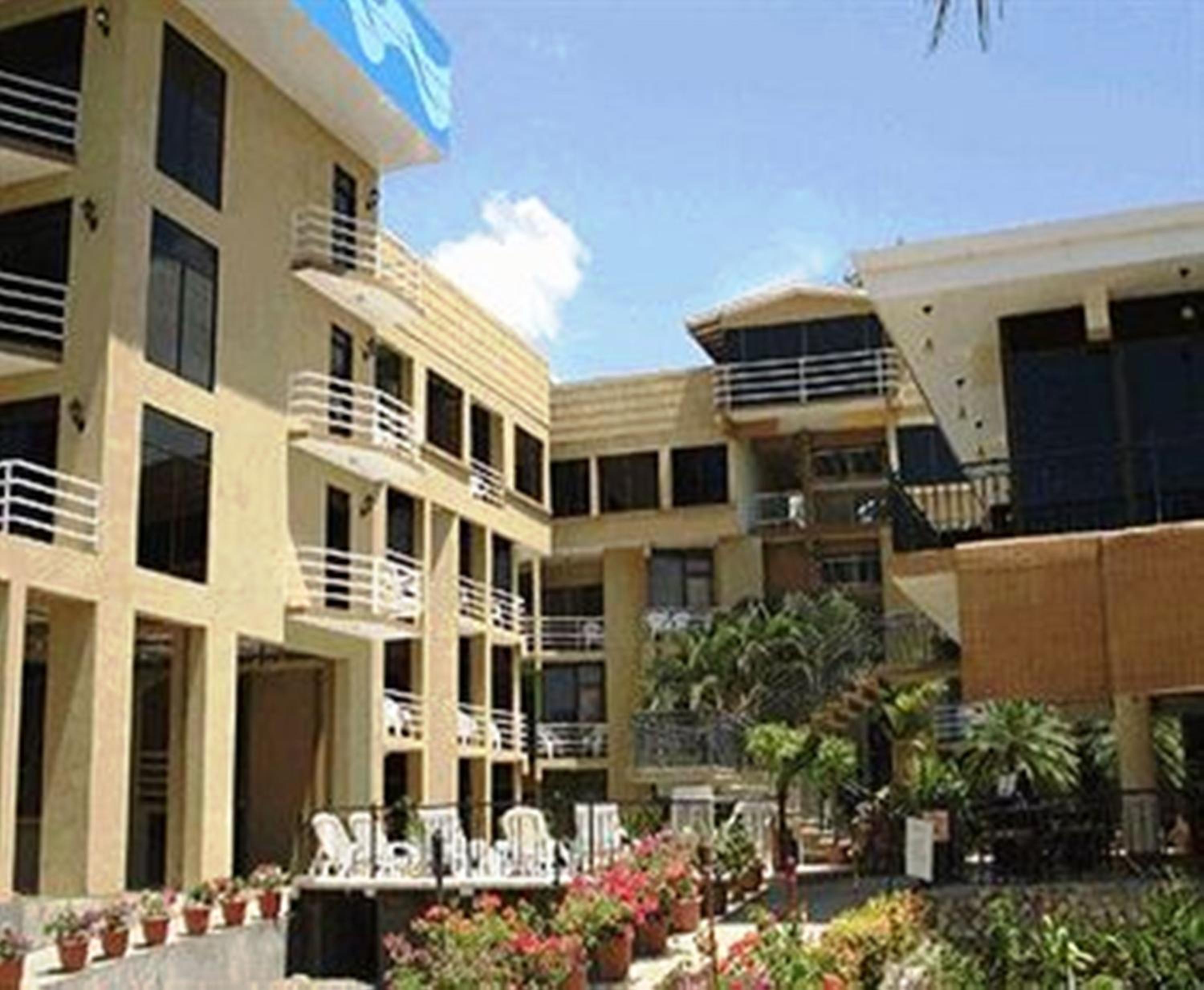 Hotel Balcon del Mar Beach Front Hotel - Image 1