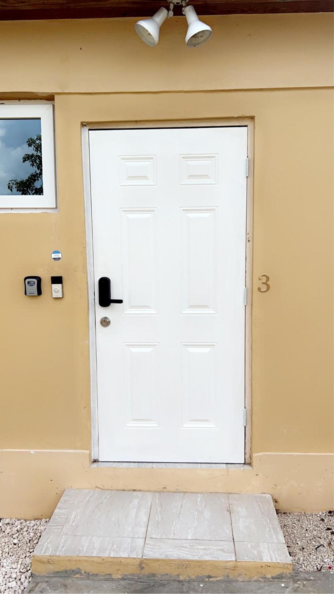 Luxury one bed room apartment