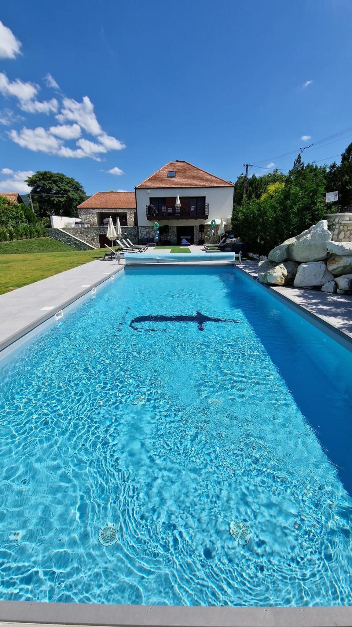 Trifecta Udvarház view 2