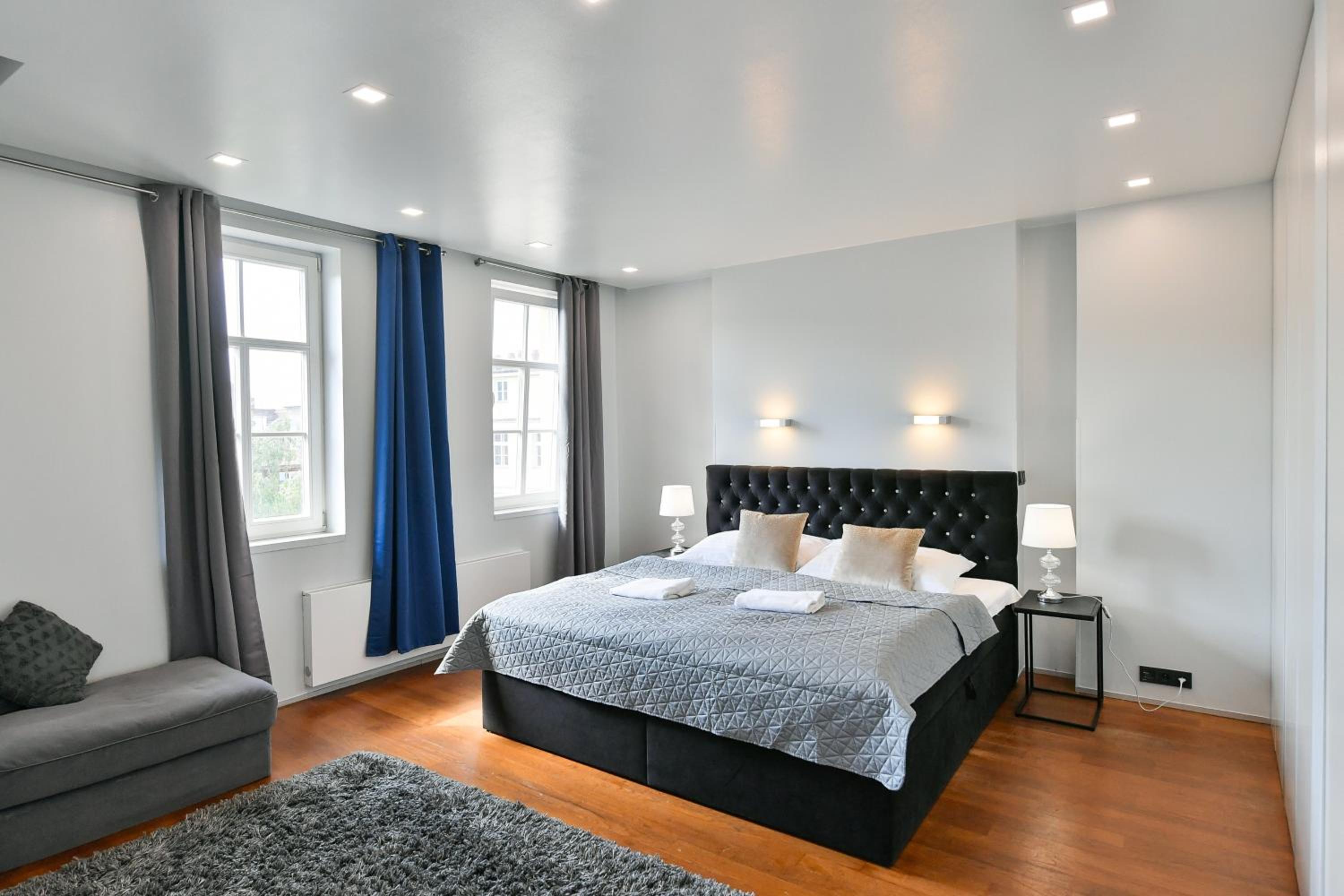LUXURY CENTRAL DUPLEX WITH TERRACE