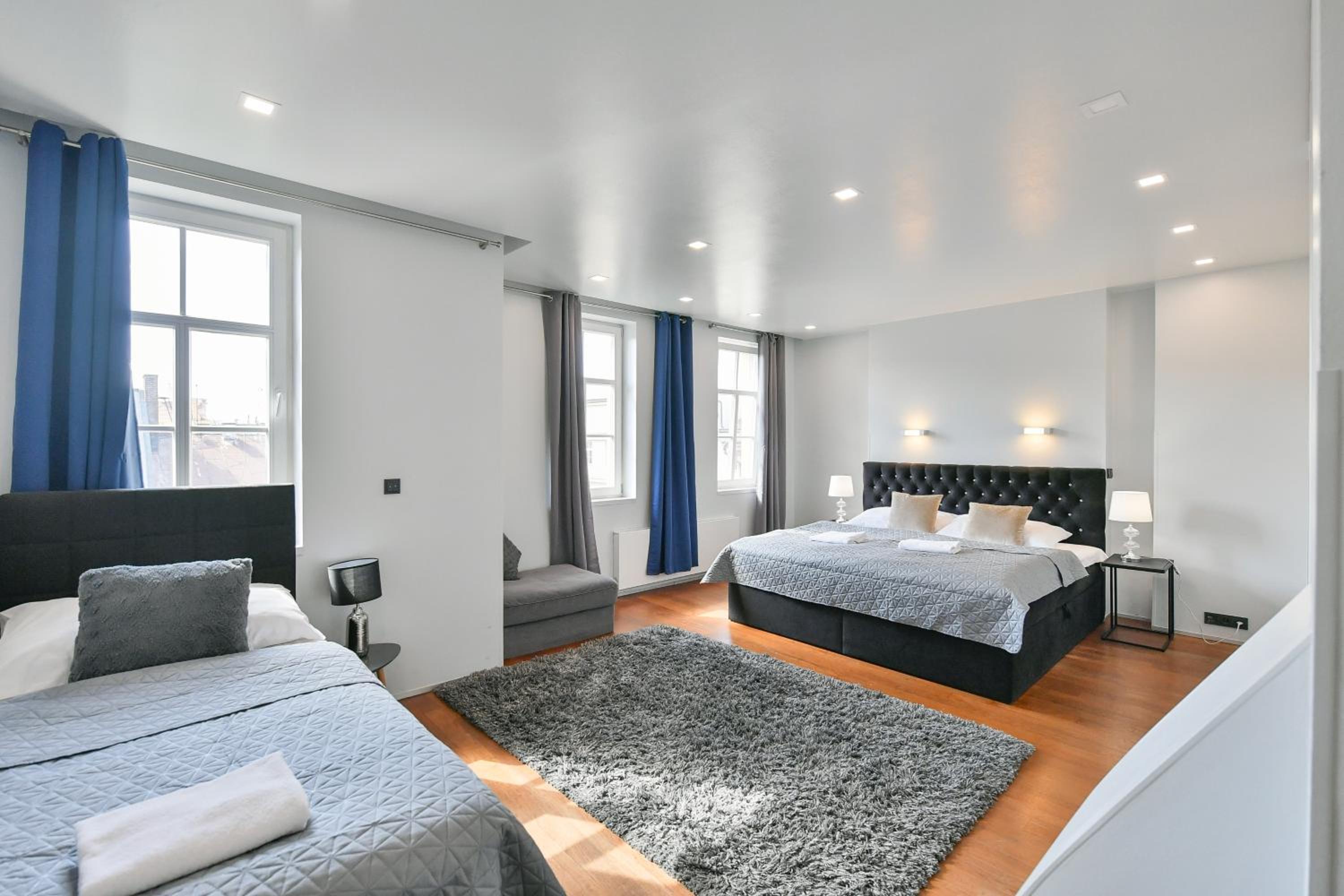 LUXURY CENTRAL DUPLEX WITH TERRACE