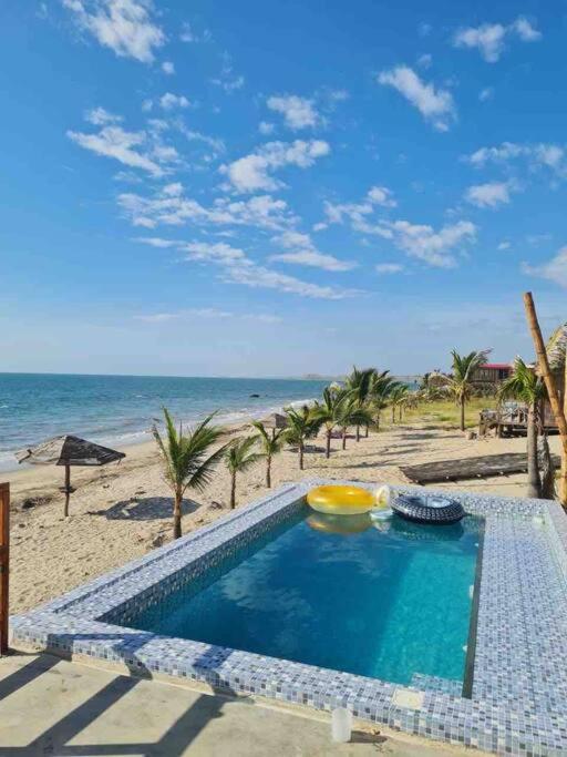 MIAZ Casa de Playa en Canoas de Punta Sal view 3