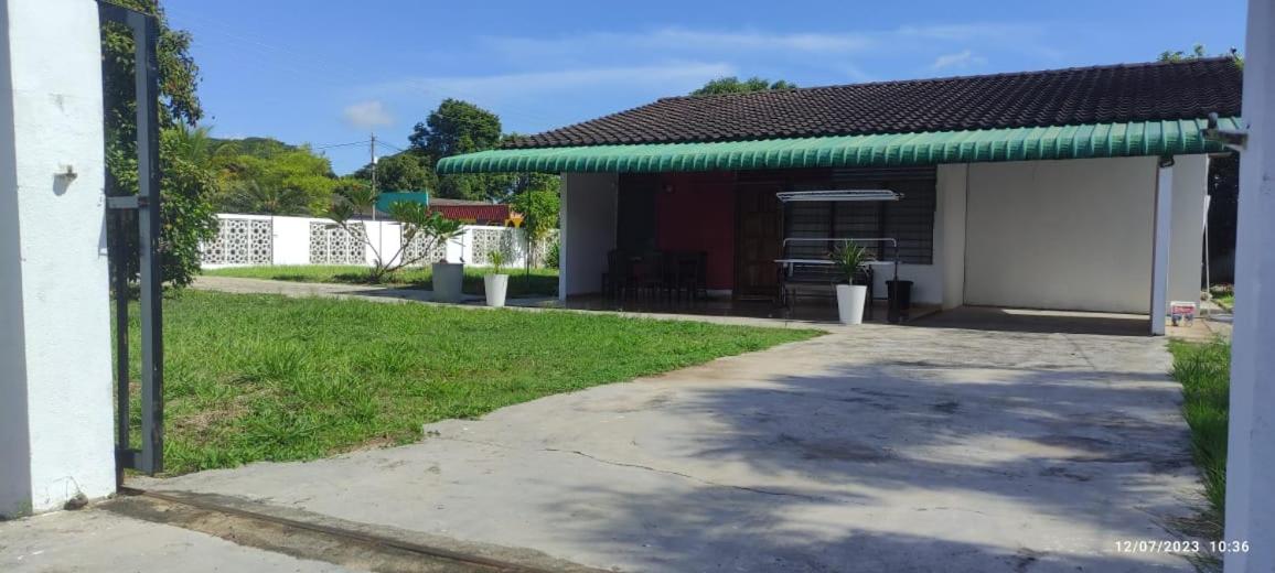 HOMESTAY ALORSETAR TOWNCENTRE by ASTARILA GUESTHOUSE-StadiumDarulaman - iSLAM SAHAJA - Private Pool, BBQ Zone & Kolam Pancing Puyu - 8-13pax photo 5