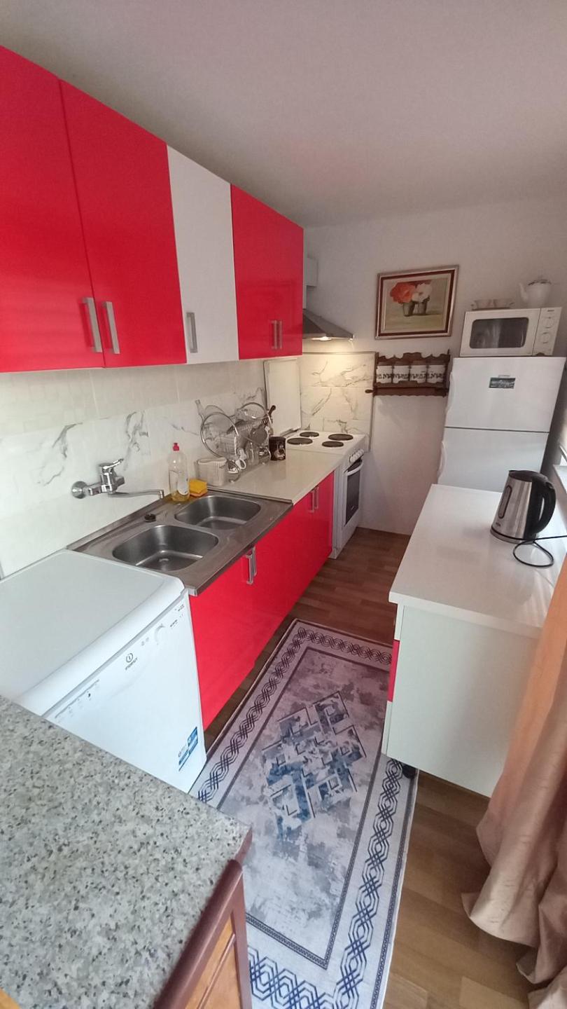 Vila Ejna , Misevici
