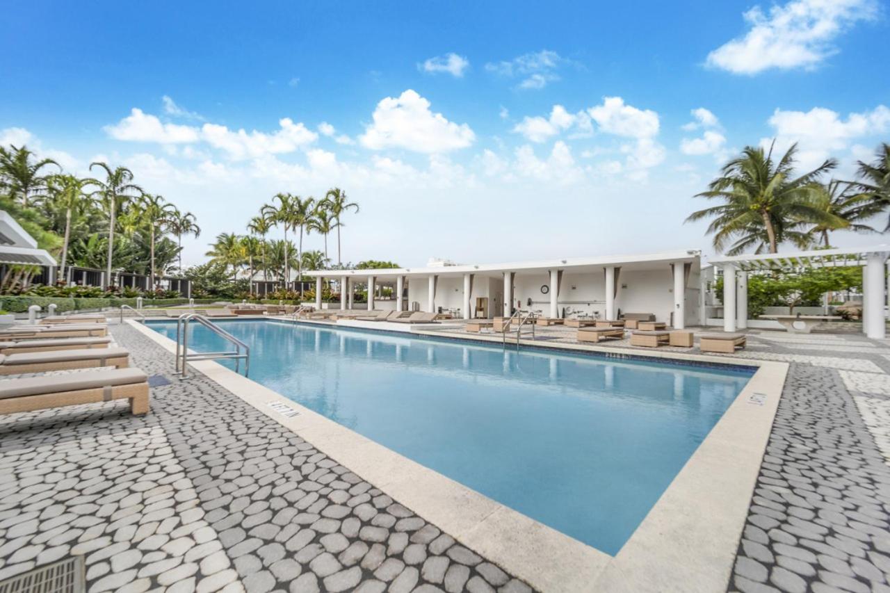 Lunabase Waterfront Paradise