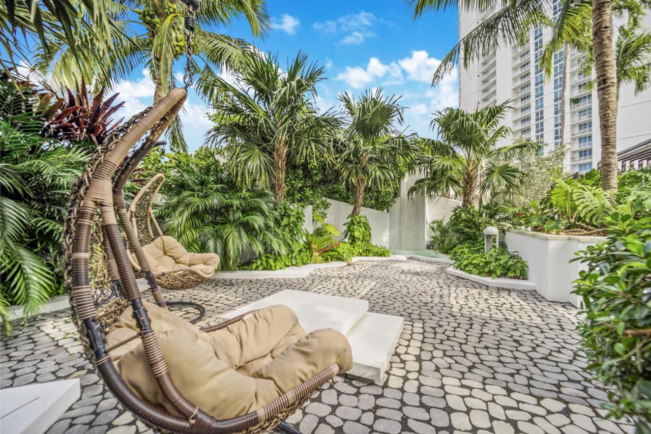 Lunabase Waterfront Paradise