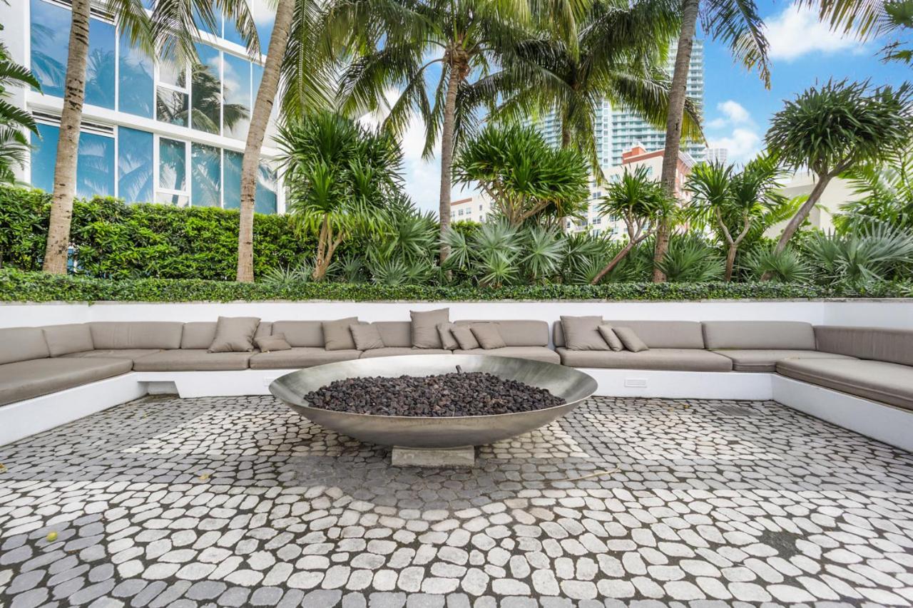 Lunabase Waterfront Paradise