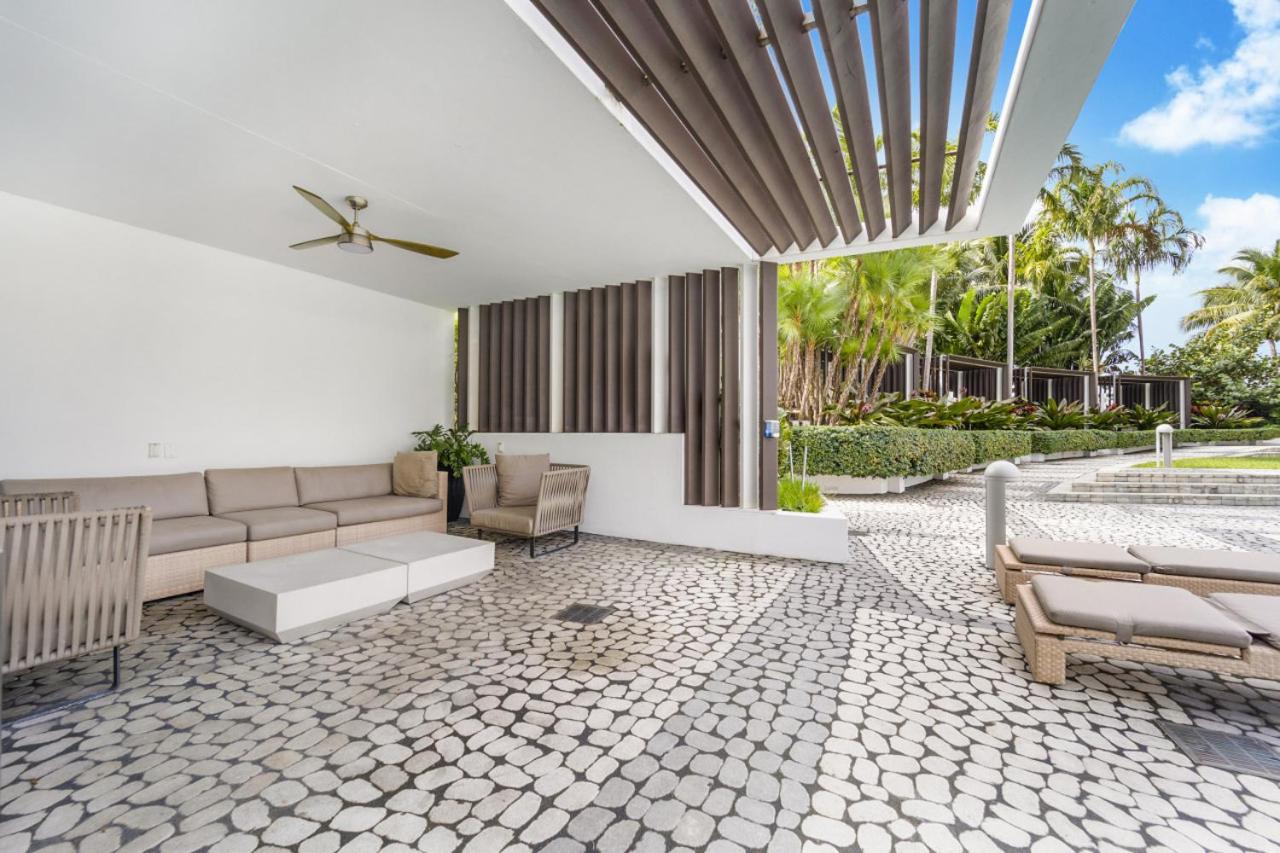 Lunabase Waterfront Paradise