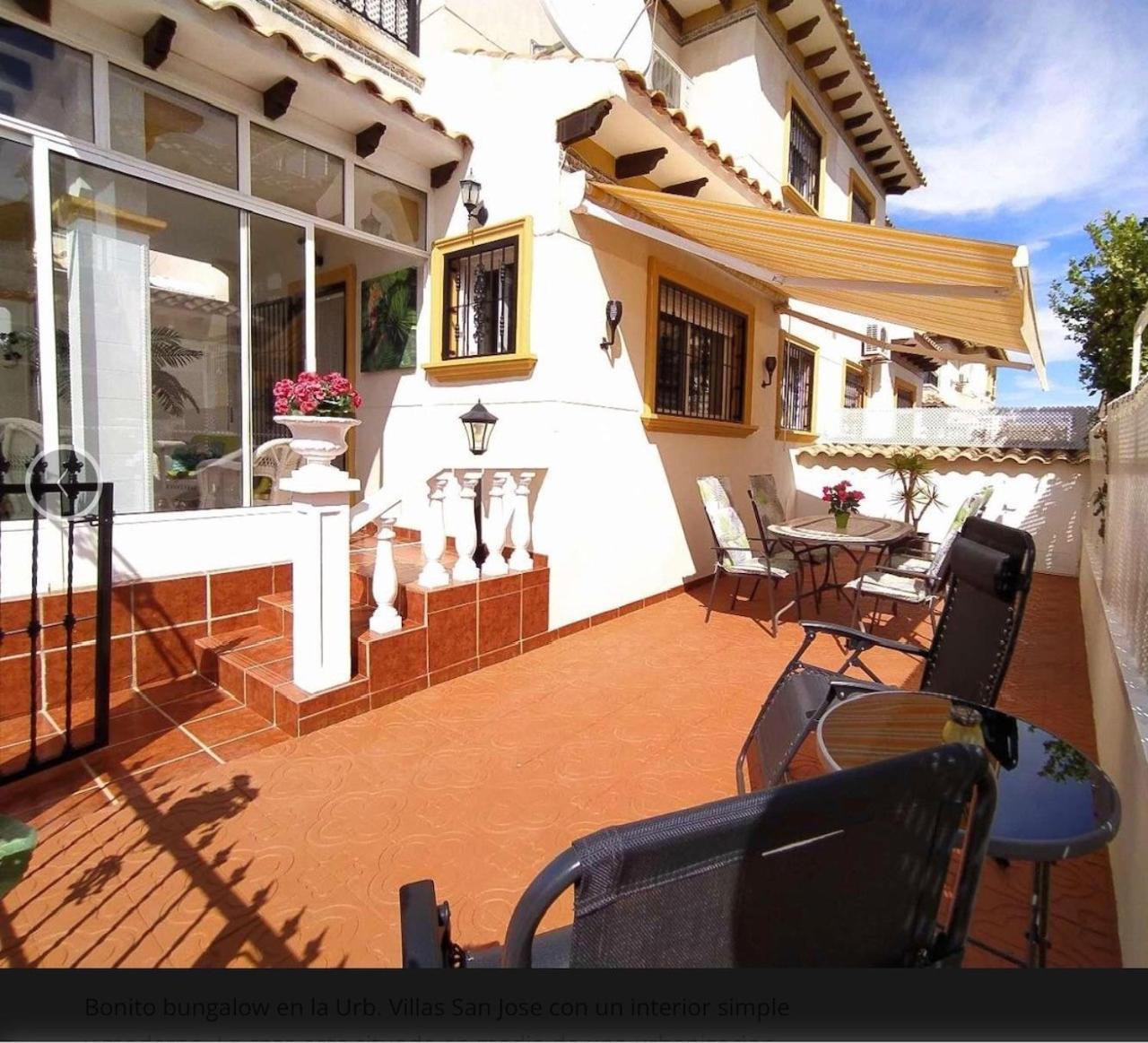 Casa La Buganvilla - Playa Flamenca view 2