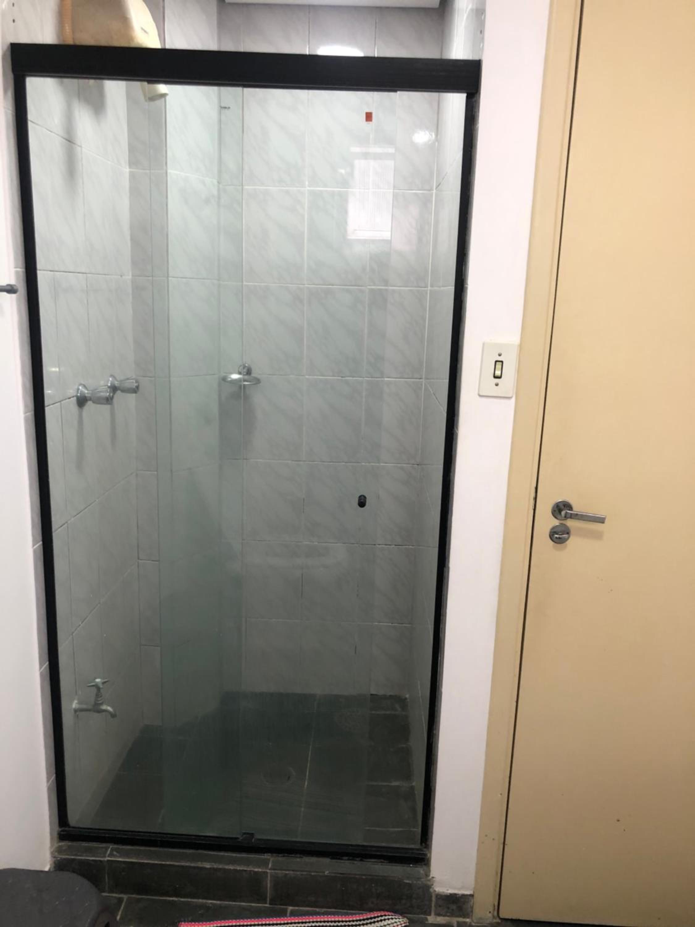 Apartamento à 150m na Praia da Pitangueiras em local Nobre