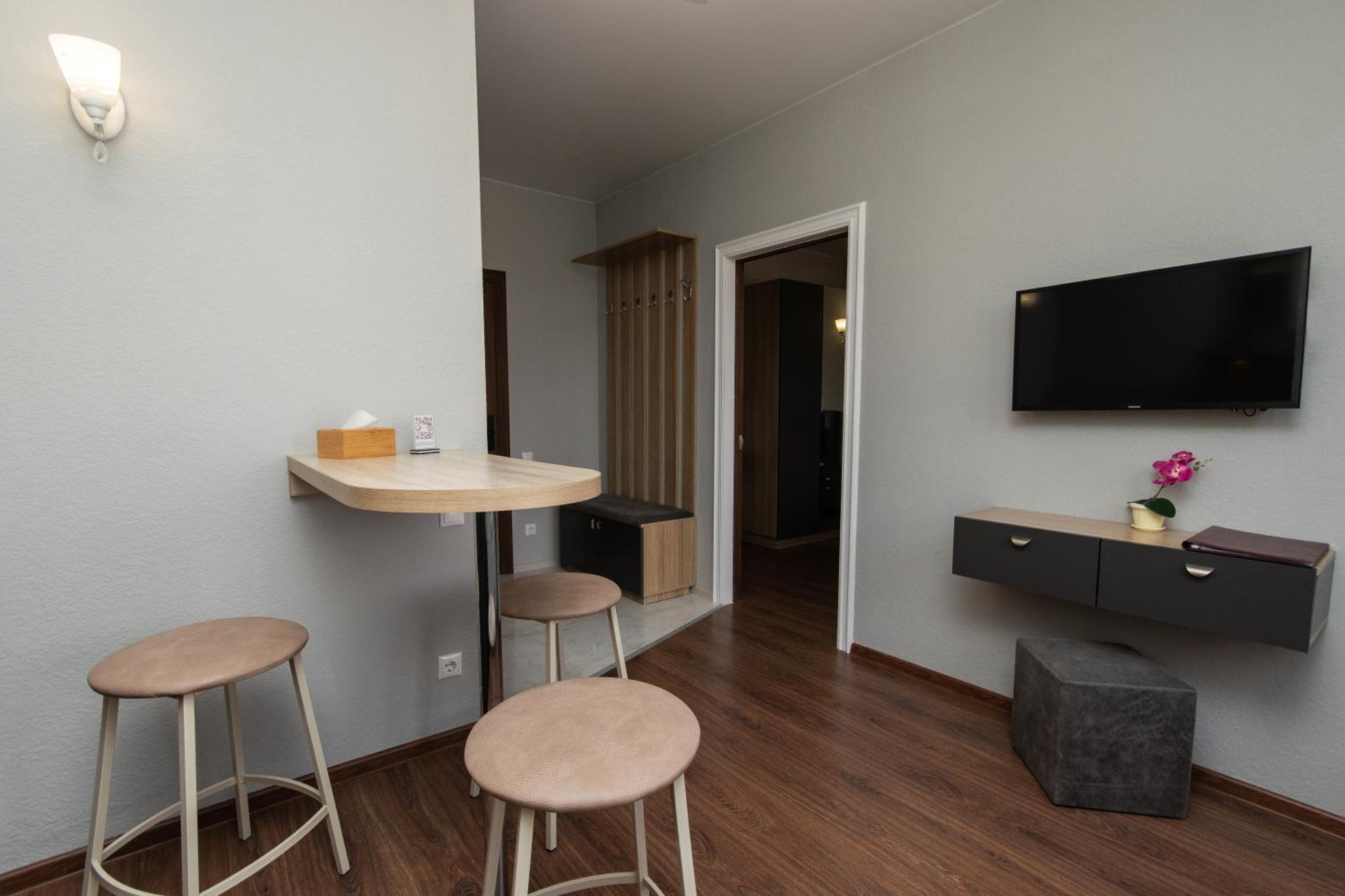 Hillside Guest House