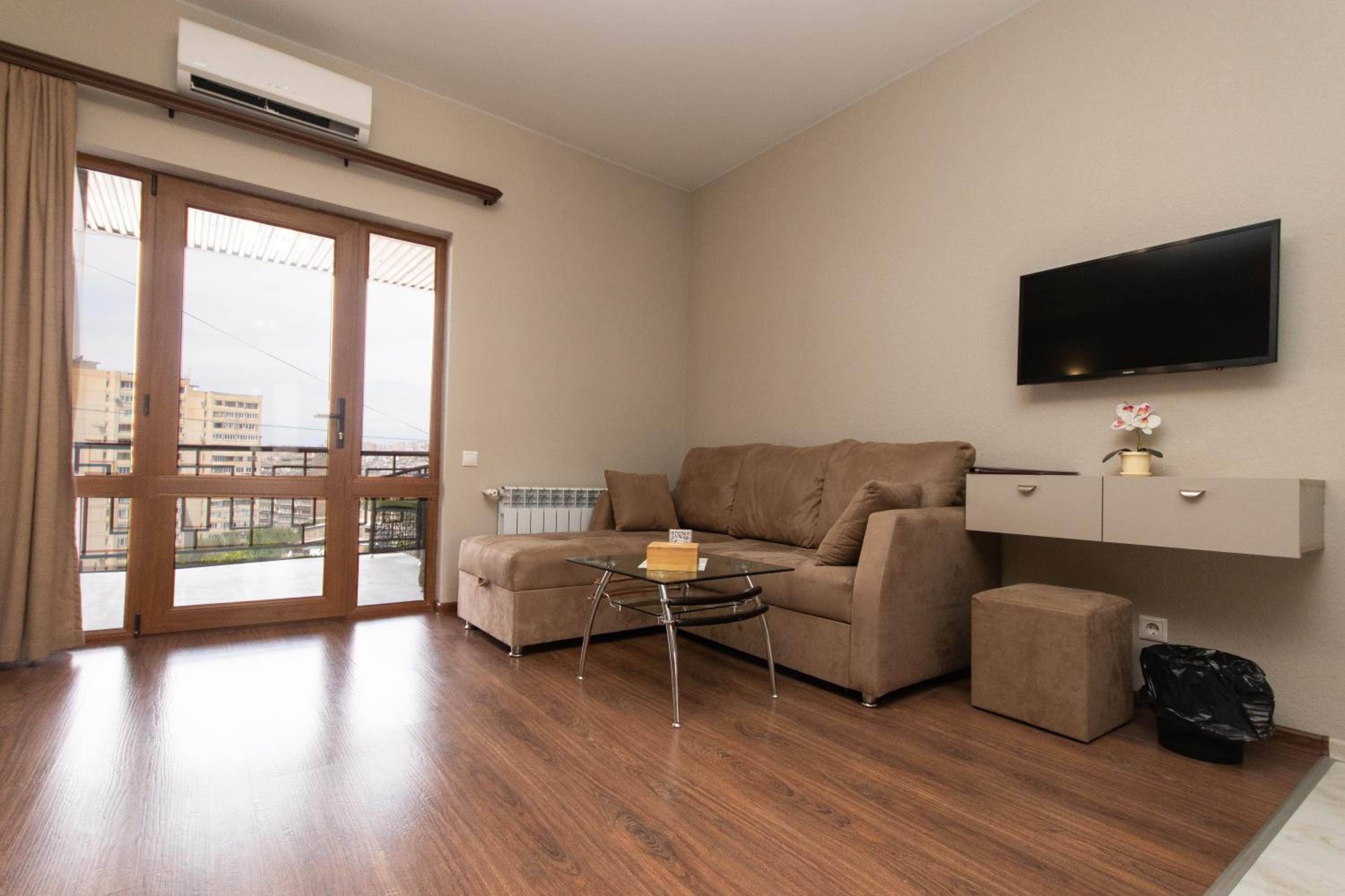 Hillside Guest House