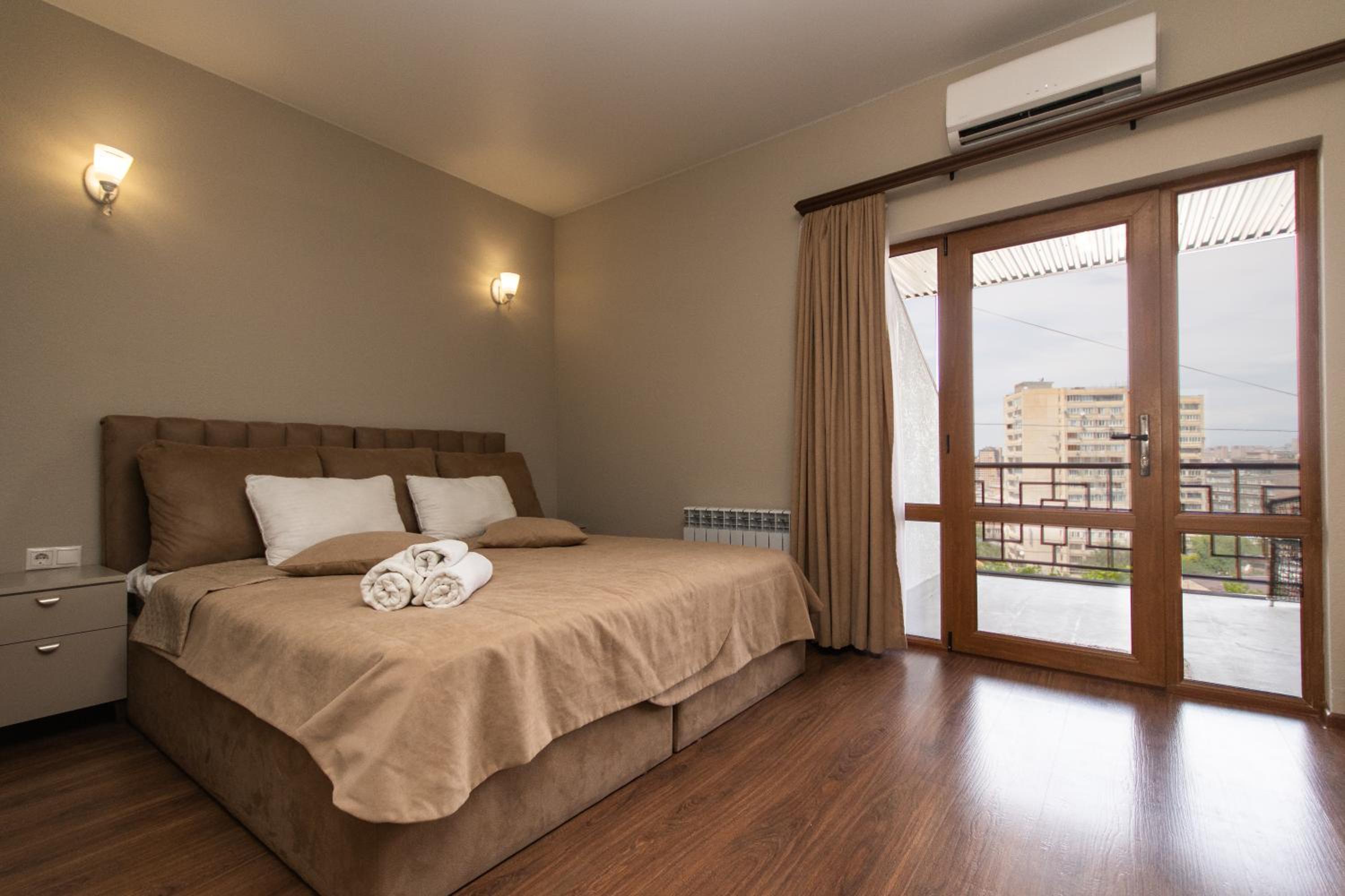 Hillside Guest House