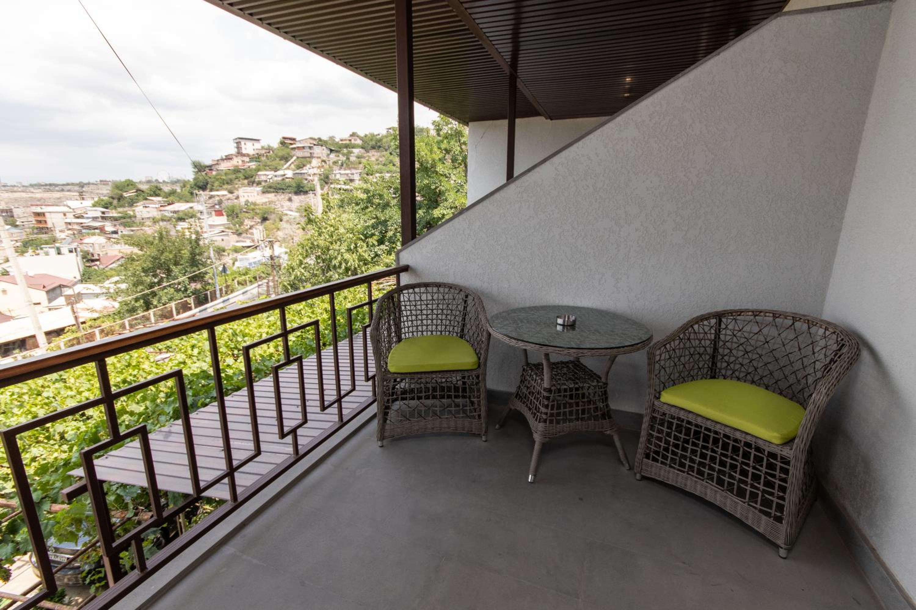Hillside Guest House