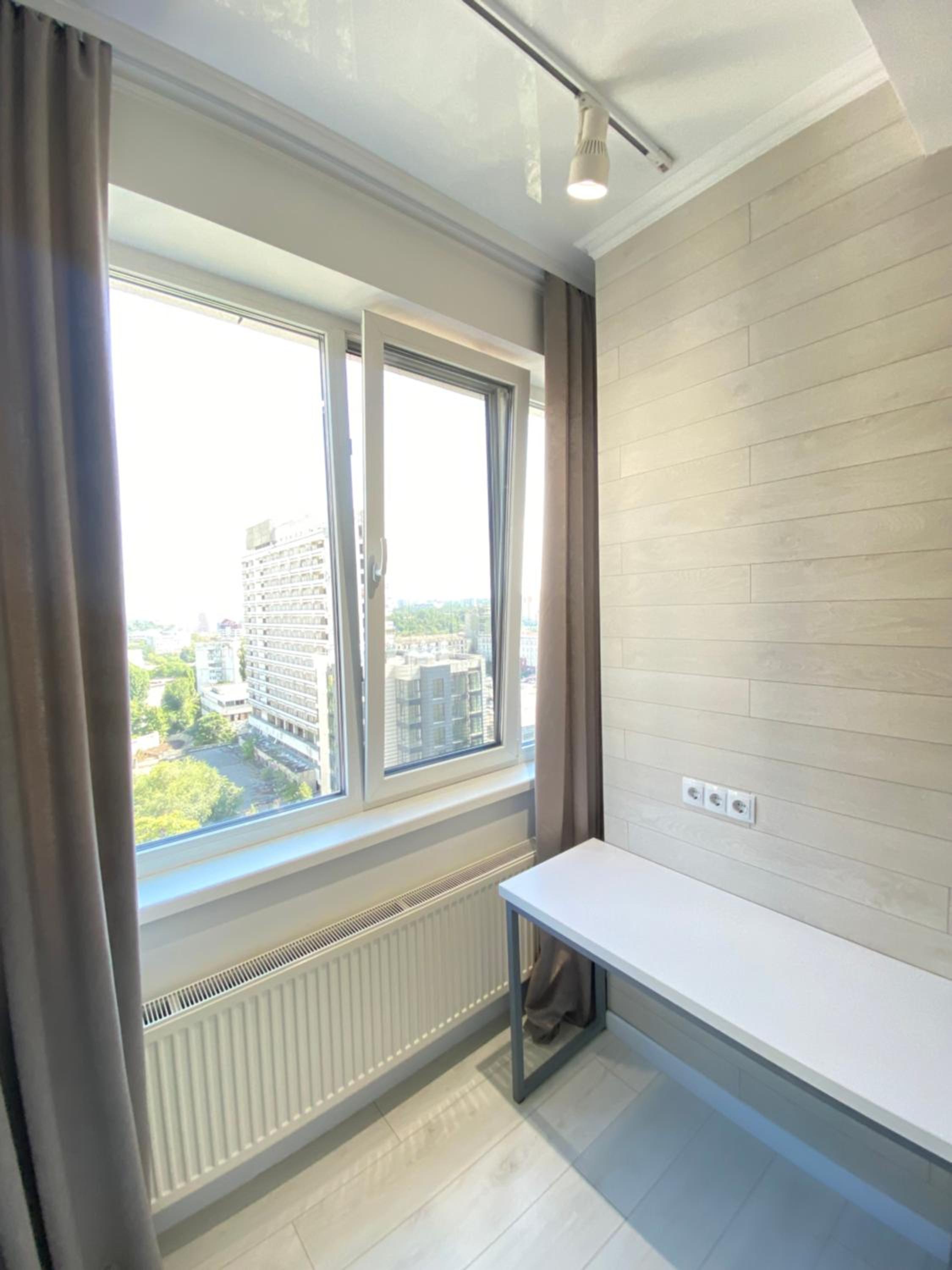 New 2 Modern Lux Apartment view 5